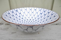 Fine Porcelain Japanese Colbalt Blue Chainlink Design Serving Bowl