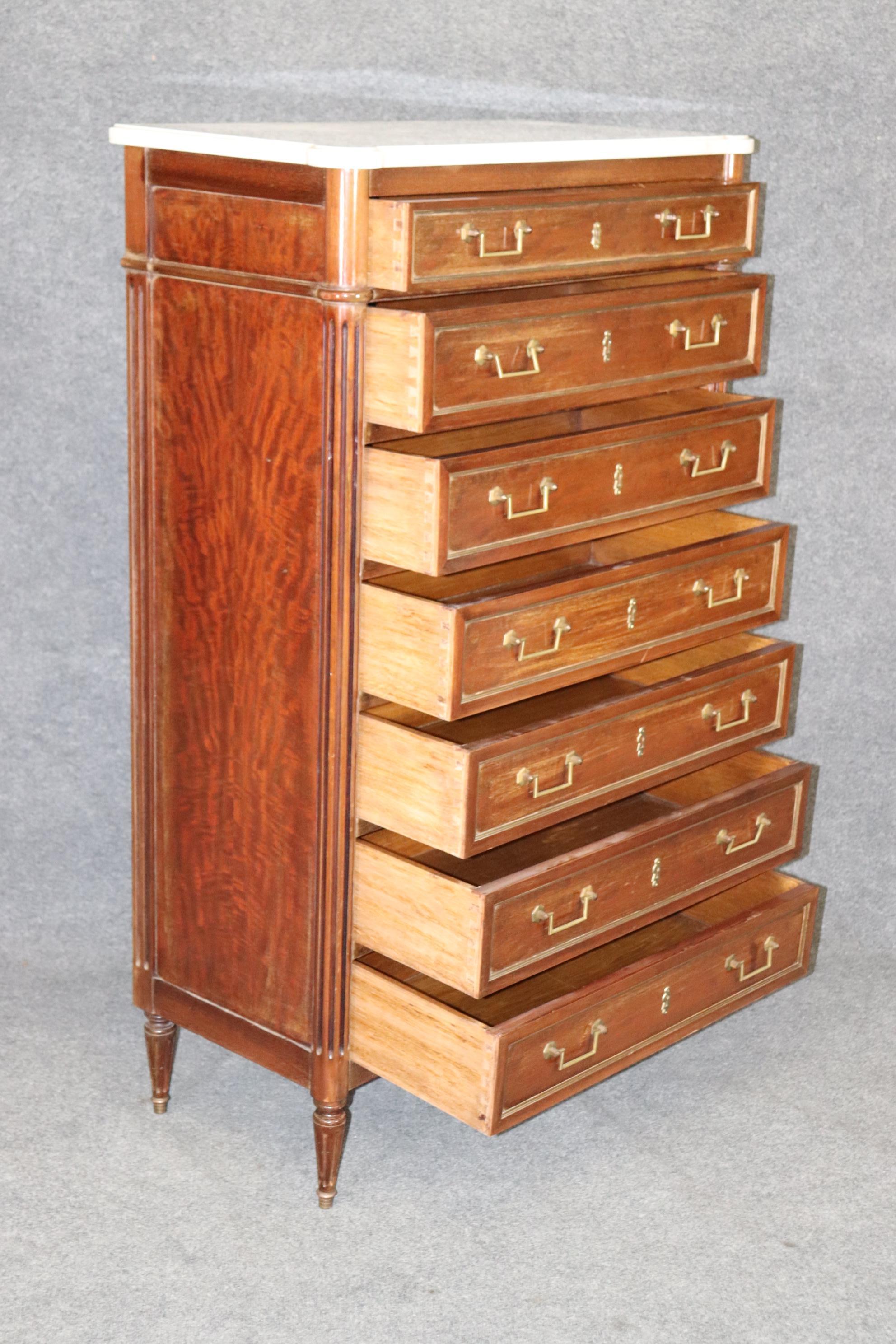Fine Quaity Walnut French Louis XVI Directoire Brass Trimmed Marble Top Dresser  In Good Condition For Sale In Swedesboro, NJ