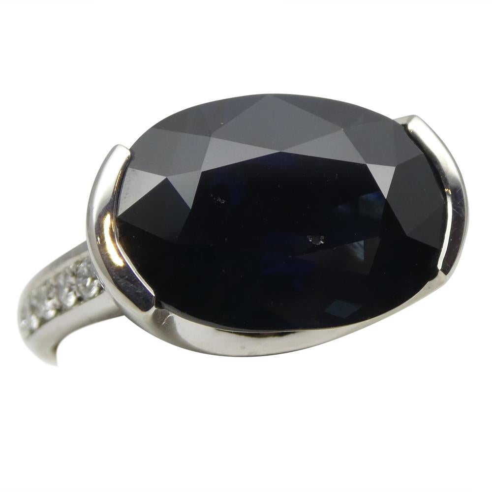 Anello con zaffiro blu non riscaldato e diamante di qualità 12,21 carati certificato IGI in 18 carati in vendita 2
