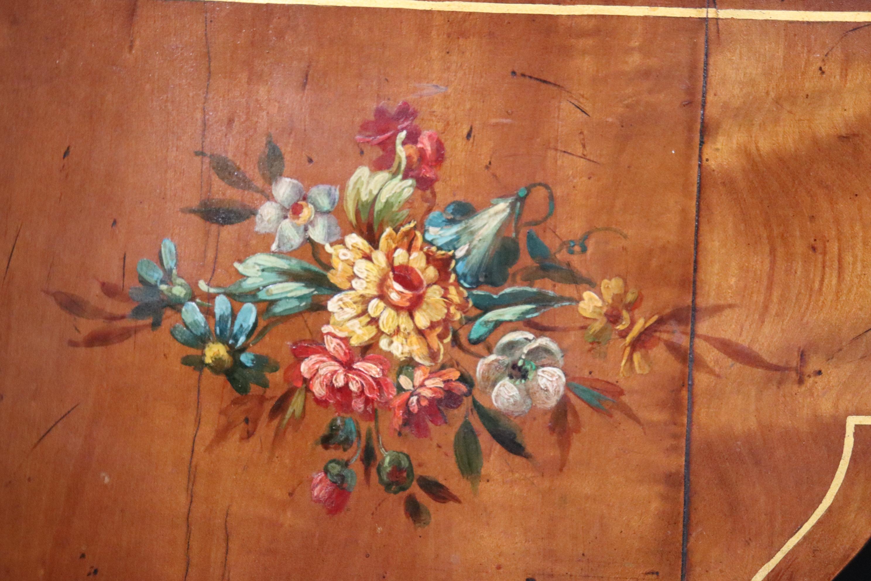Bureau de qualité supérieure des années 1890 décoré à la peinture Adams de Carlton House  en vente 9