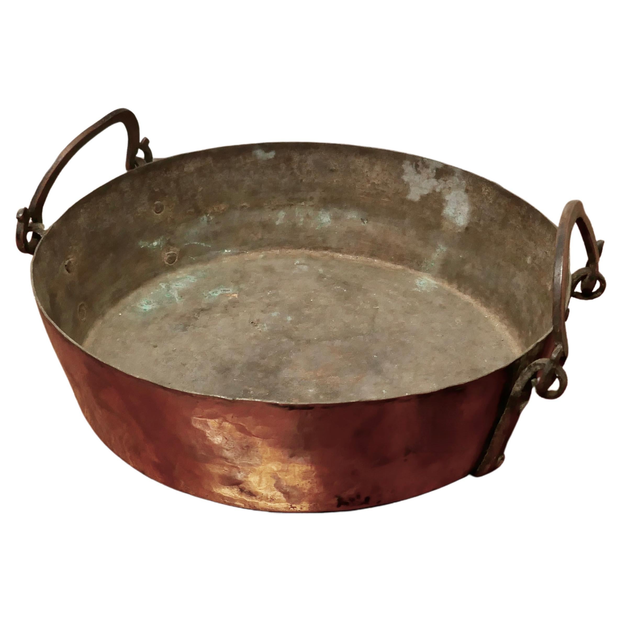 Fine Quality 19th Century Copper Roasting Pan For Sale