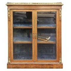 Fine Quality 19th Century English Walnut Bookcase