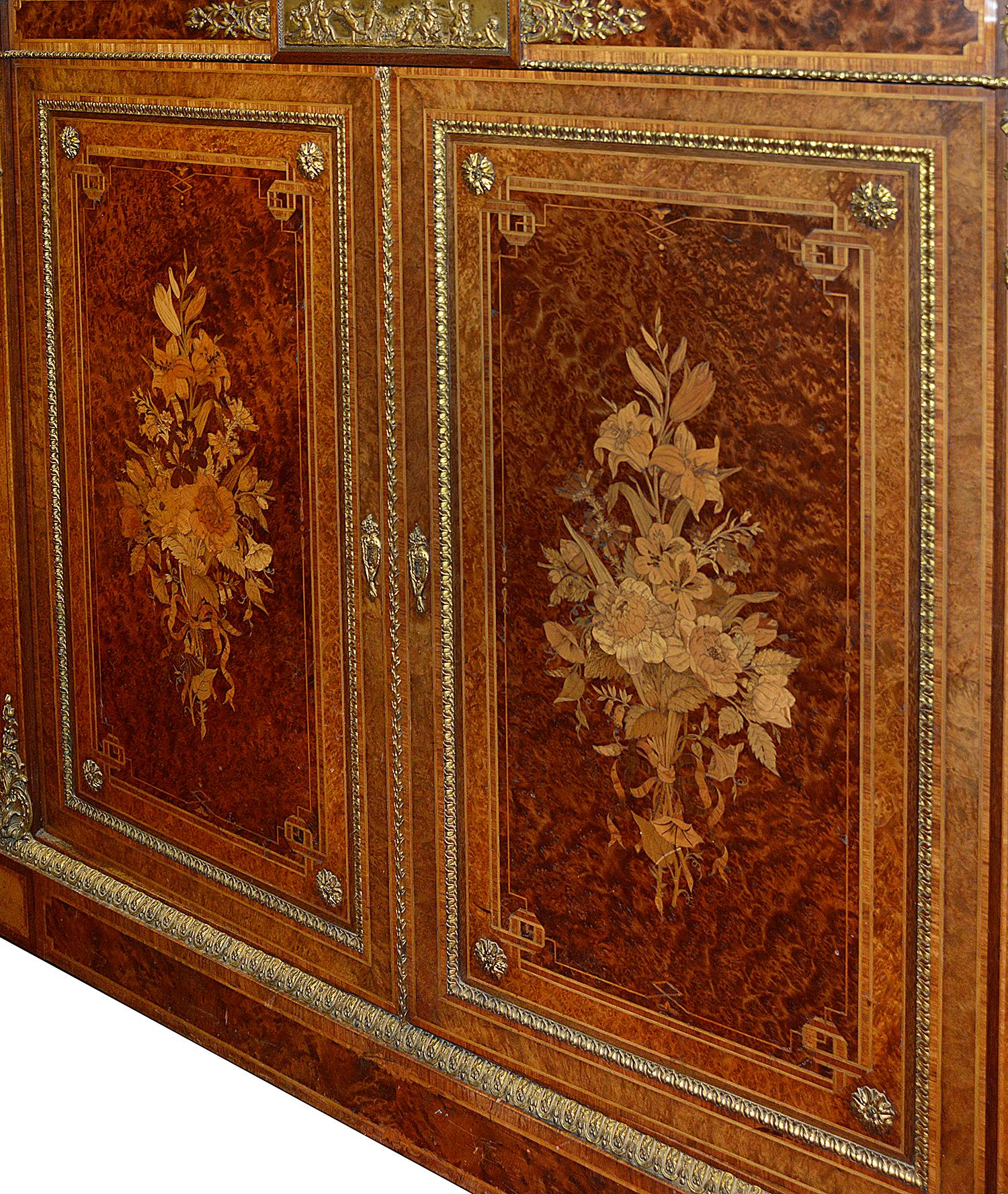 Fine Quality 19th Century Inlaid Credenza / Side Cabinet, by Lamb of Manchester In Good Condition In Brighton, Sussex