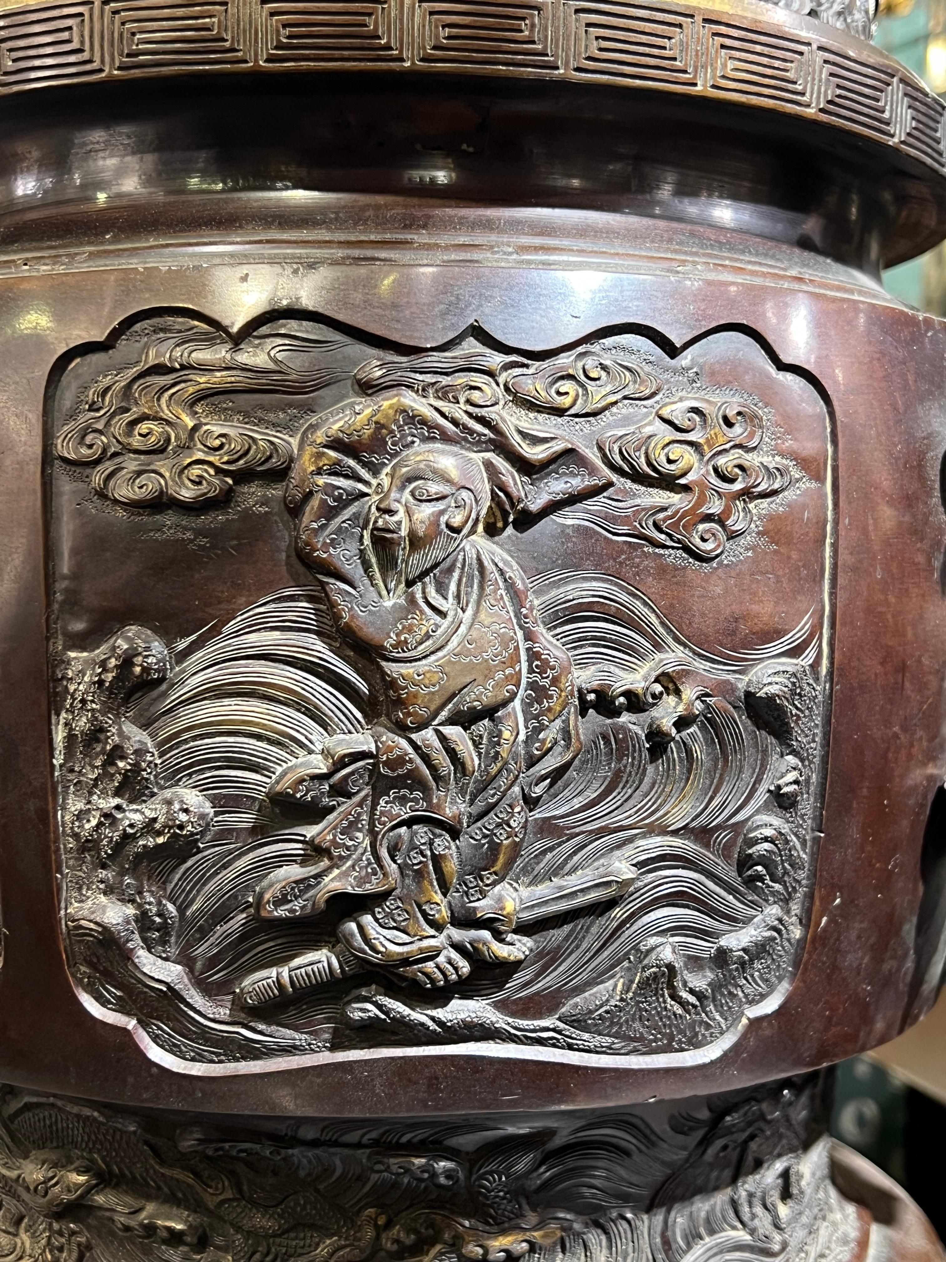 Incensiere in bronzo giapponese Meiji del 19° secolo di ottima qualità in vendita 2