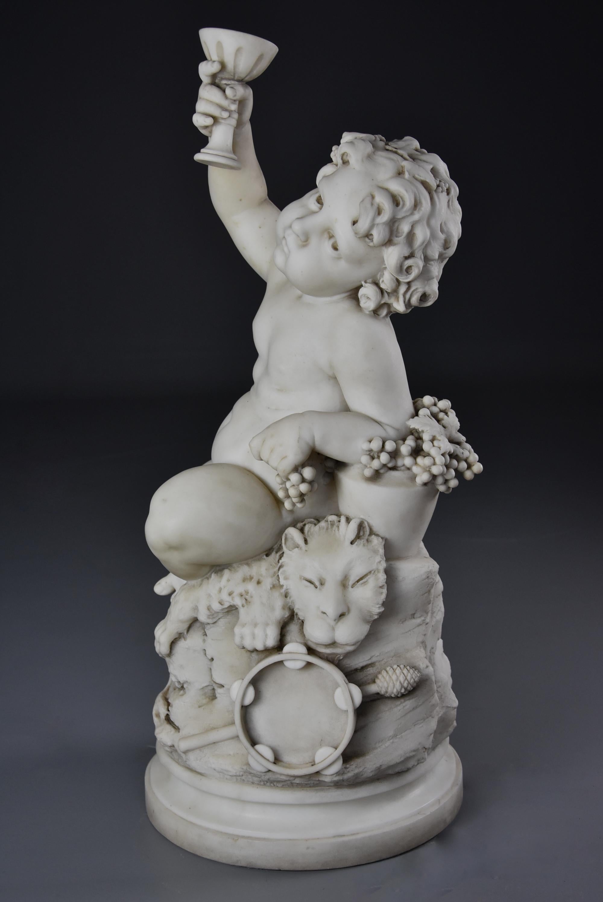 Italian Fine Quality 19th Century Carrara Marble Sculpture of ‘Young Dionysus’ ‘Bacchus’ For Sale
