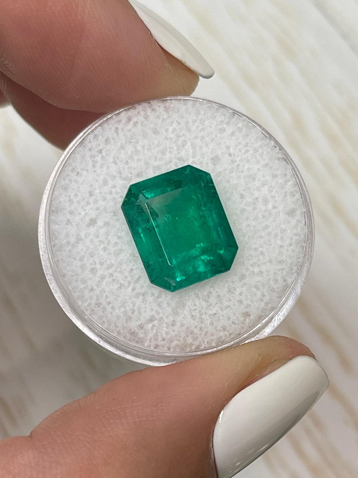 Feine Qualität 5,20 Karat Classic Smaragdschliff kolumbianischen Smaragd - Mai Birthstone Damen im Angebot