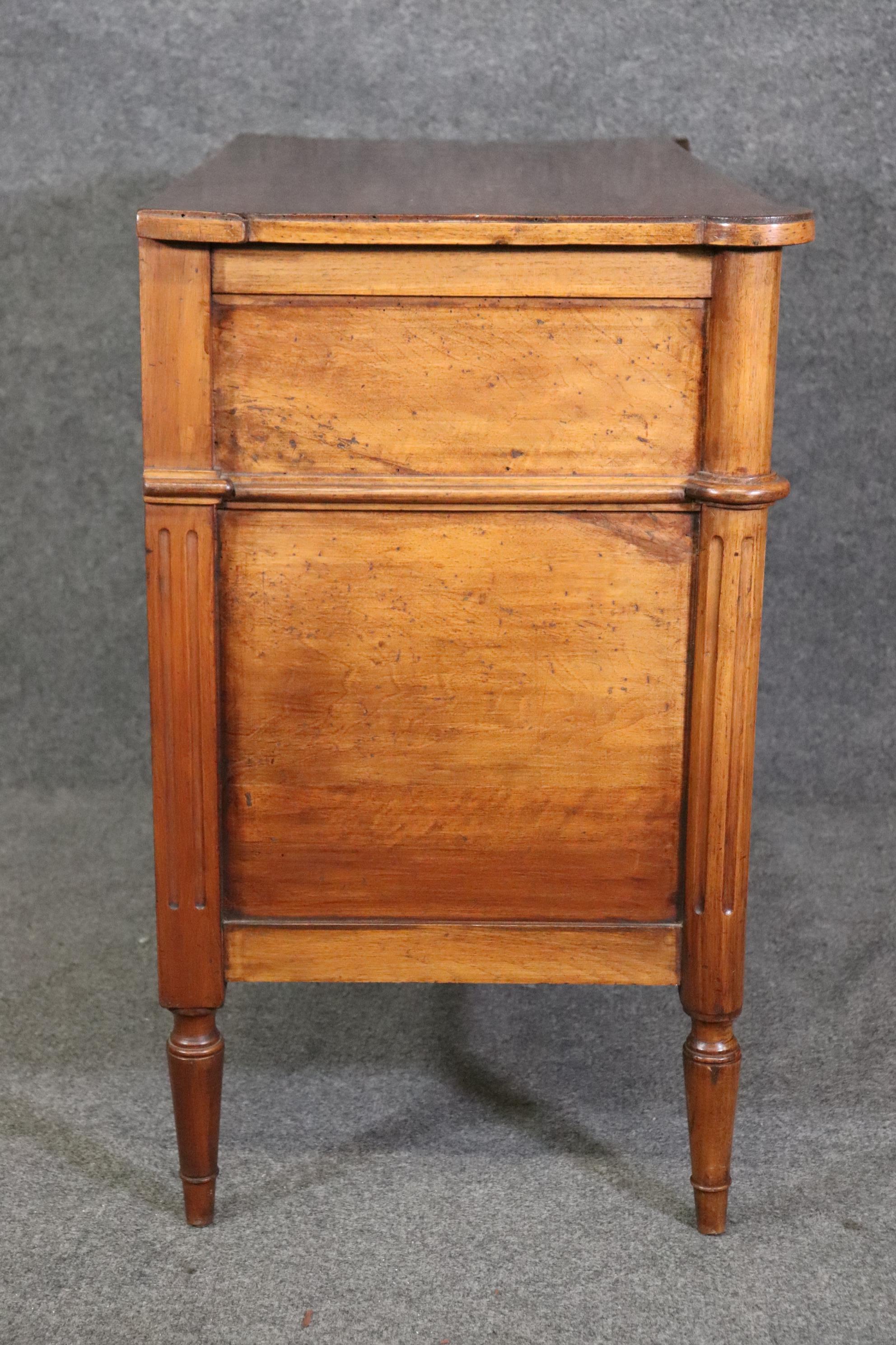 Walnut Fine Quality Antique 19th Century French Directoire 3 Drawer Commode