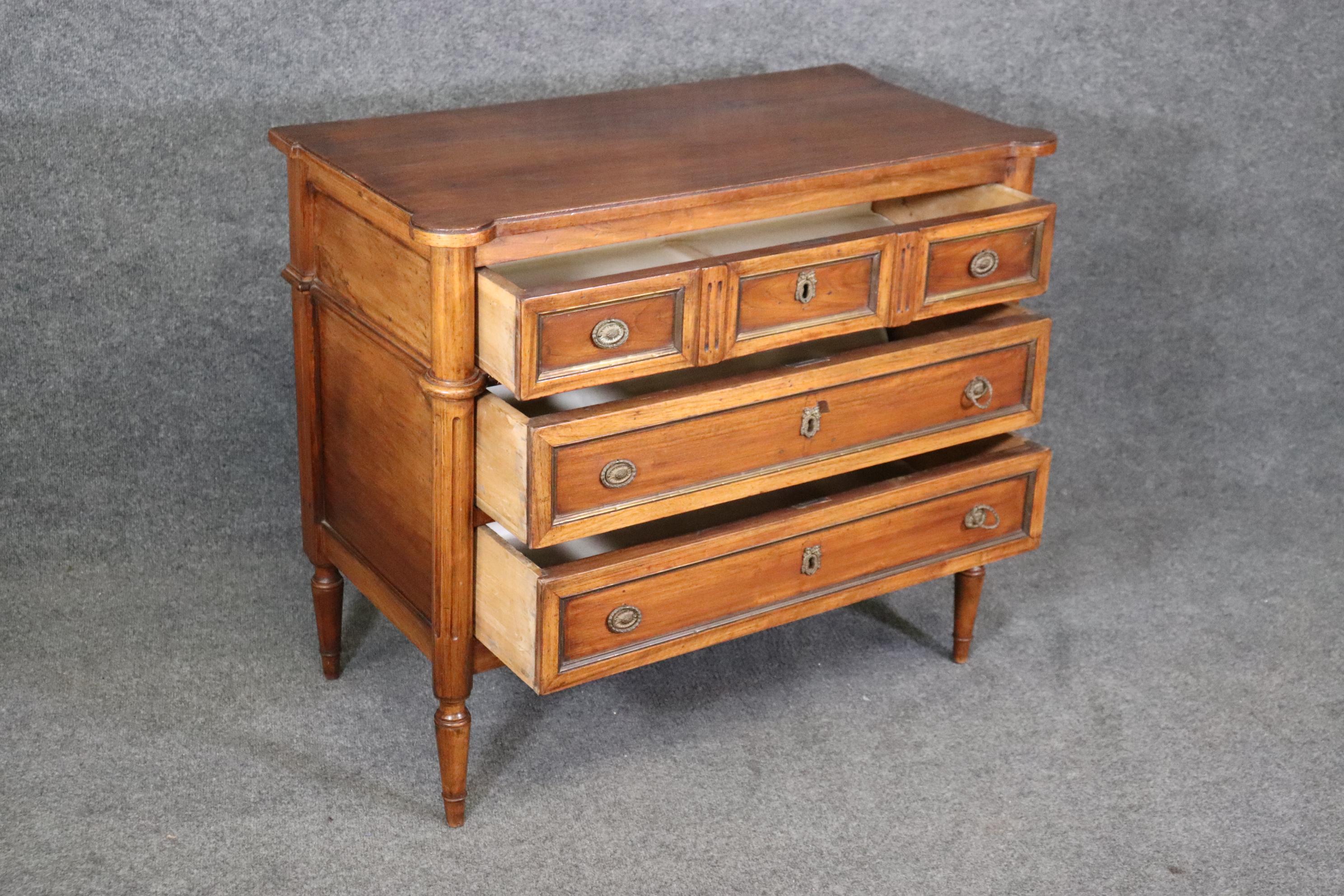 Fine Quality Antique 19th Century French Directoire 3 Drawer Commode 1