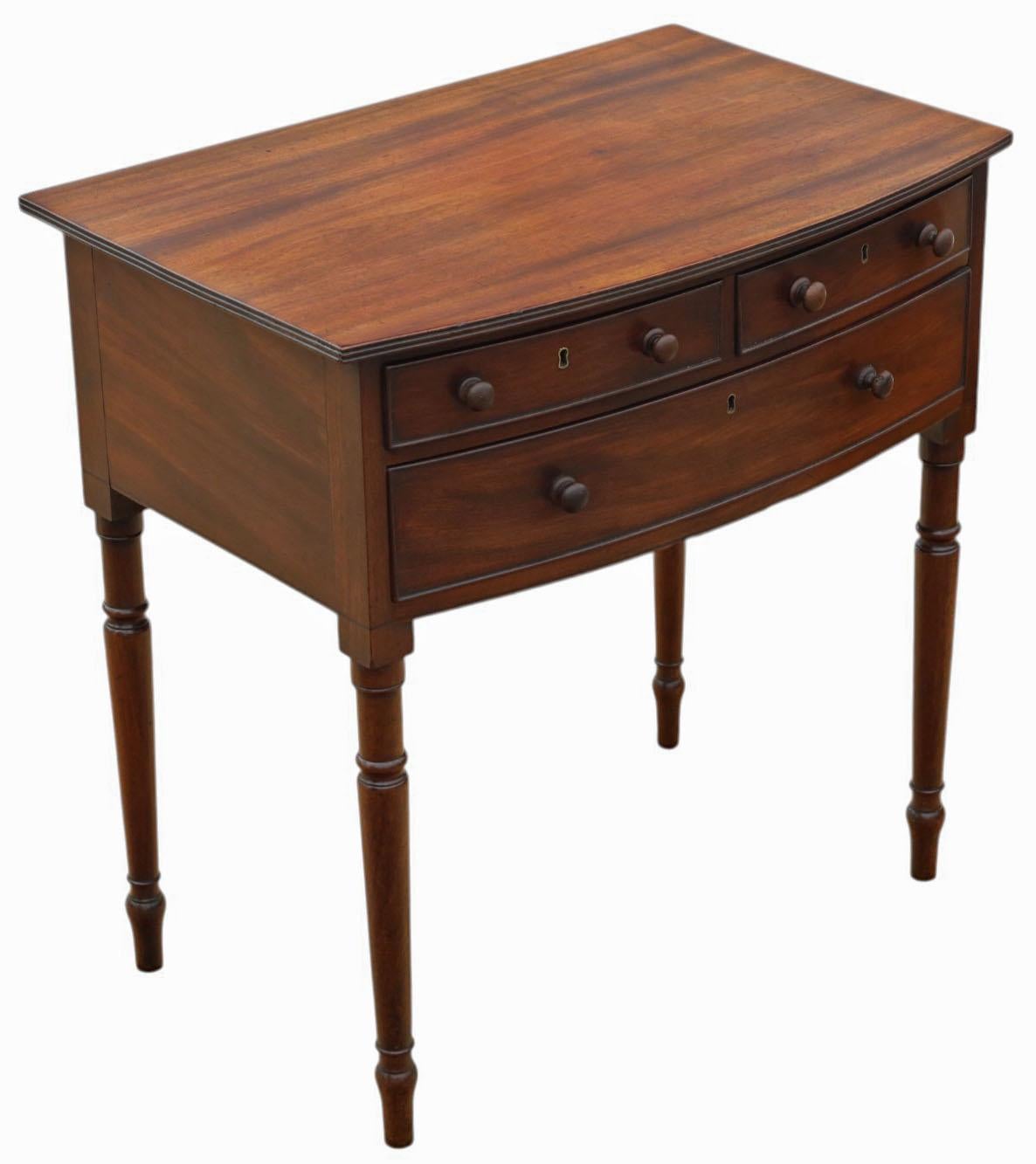 Fine Quality Antique 19th Century Georgian Mahogany Writing dressing Side Table For Sale