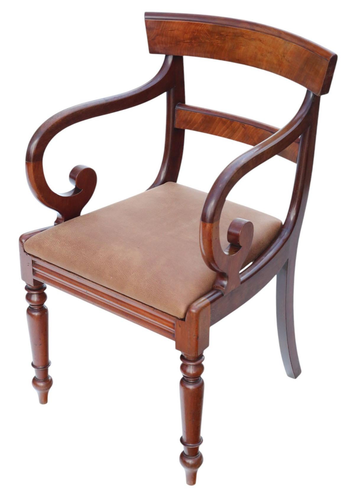 Sedia a gomito con bracci a voluta in mogano del XIX secolo di alta qualità - Sedia da pranzo, da scrivania o da sala Carver

Una sedia a gomito in mogano del XIX secolo di ottima qualità, caratterizzata dal design a bracci a voluta. Eleganza e