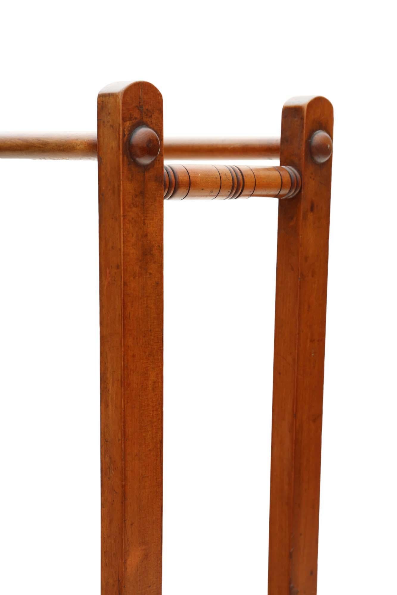 Wood Fine Quality Antique Arts and Crafts Victorian Towel Rail Stand - Circa 1900