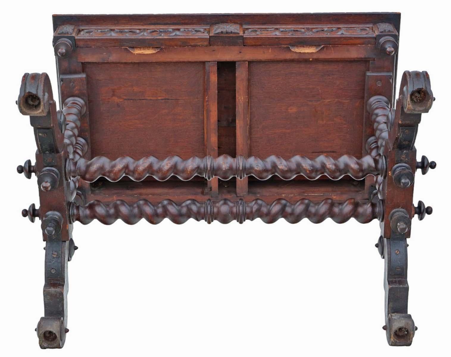 Ancienne table à écrire en chêne sculpté de qualité - 19ème siècle Bureau d'appoint Dressing en vente 4