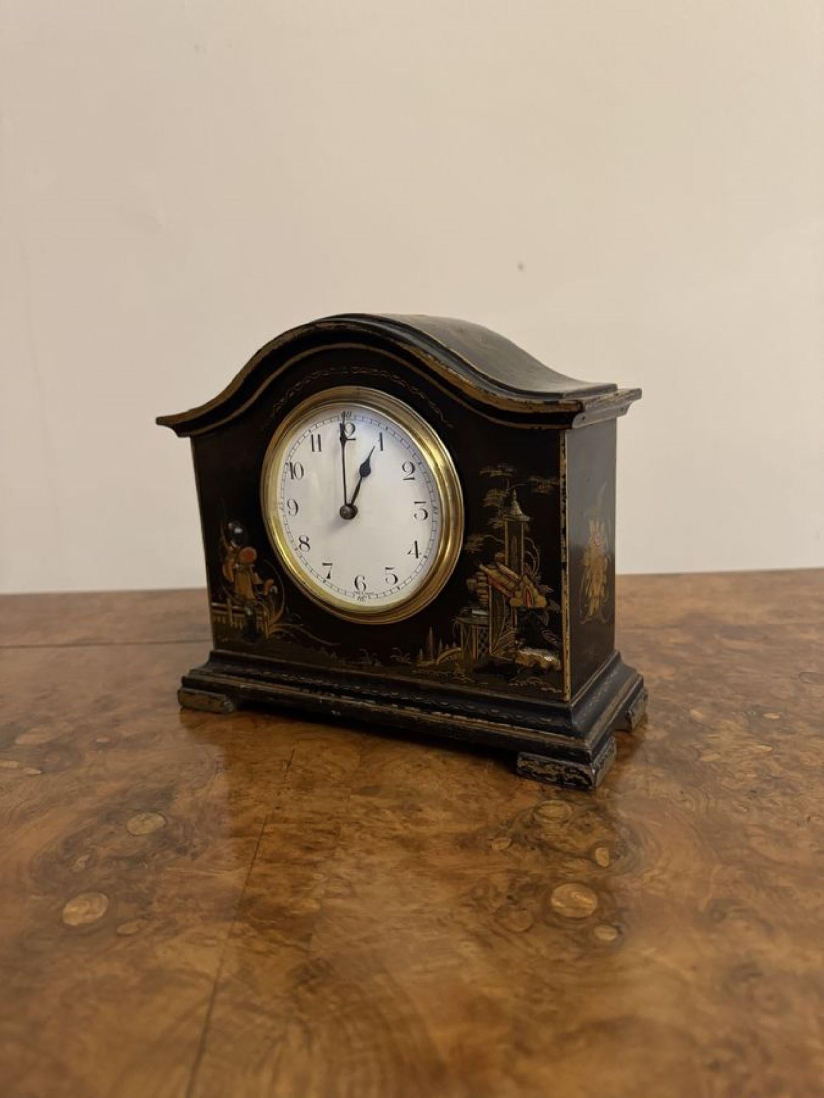 Reloj de chimenea antiguo eduardiano decorado con chinoiserie de gran calidad Desconocido en venta