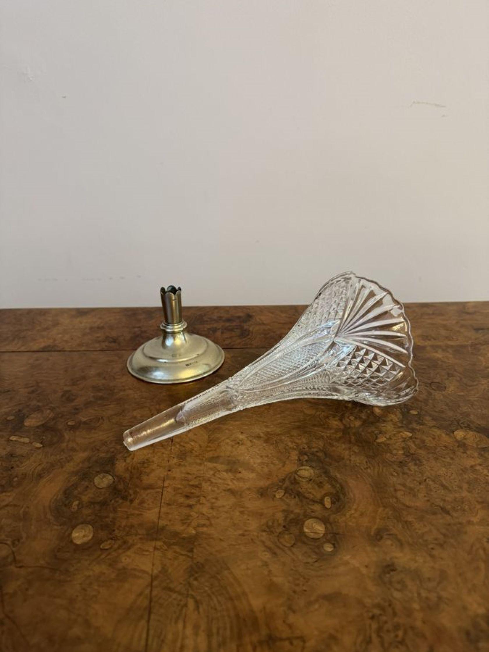 Antico vaso di vetro tagliato e argentato di alta qualità di epoca edoardiana In condizioni buone in vendita a Ipswich, GB