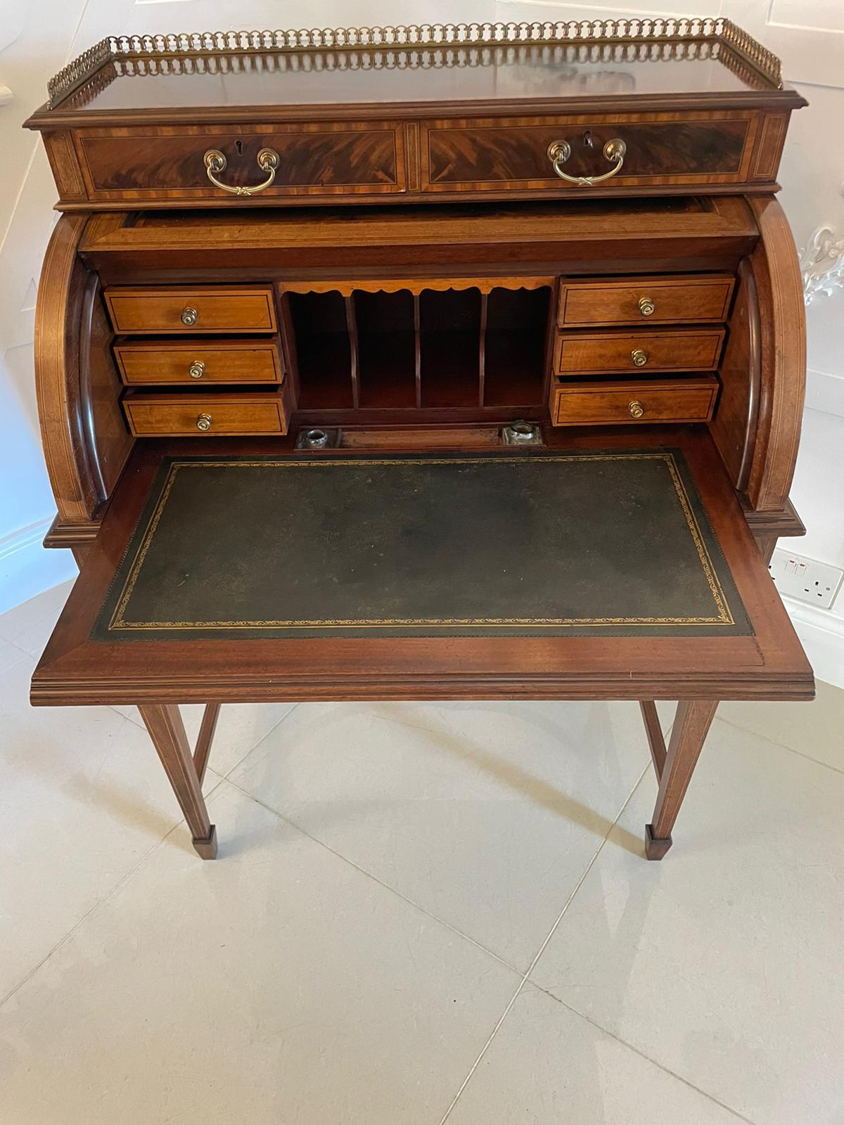 Early 20th Century Fine Quality Antique Edwardian Freestanding Mahogany Inlaid Cylinder Desk For Sale