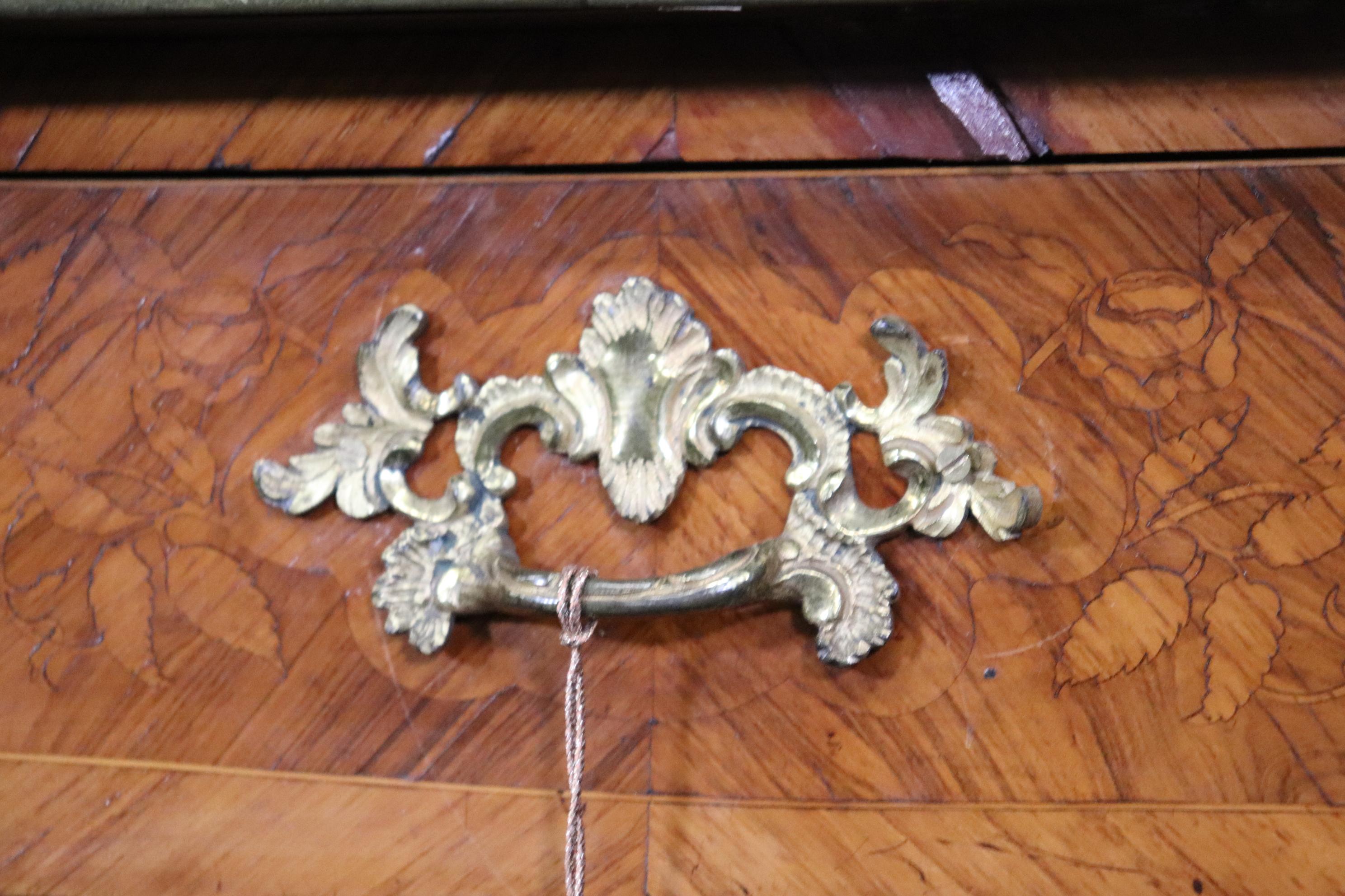 Fine Quality Antique French Louis XV Bronze Mounted Bureau Plat Writing Desk 5