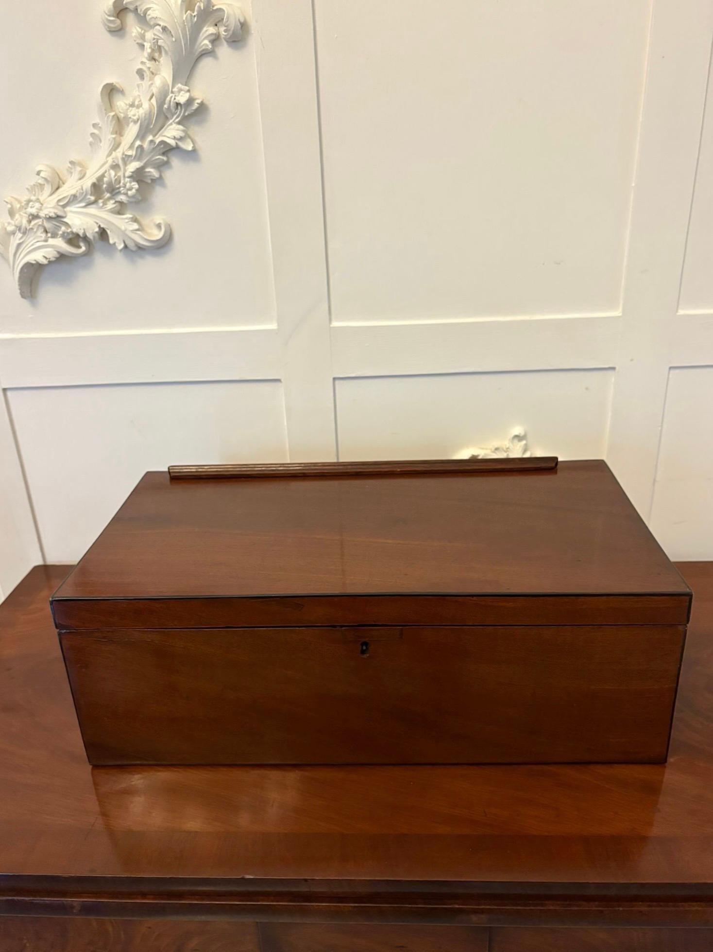 Hochwertige antike George III. Mahagoni-Schreibbox im Angebot 9