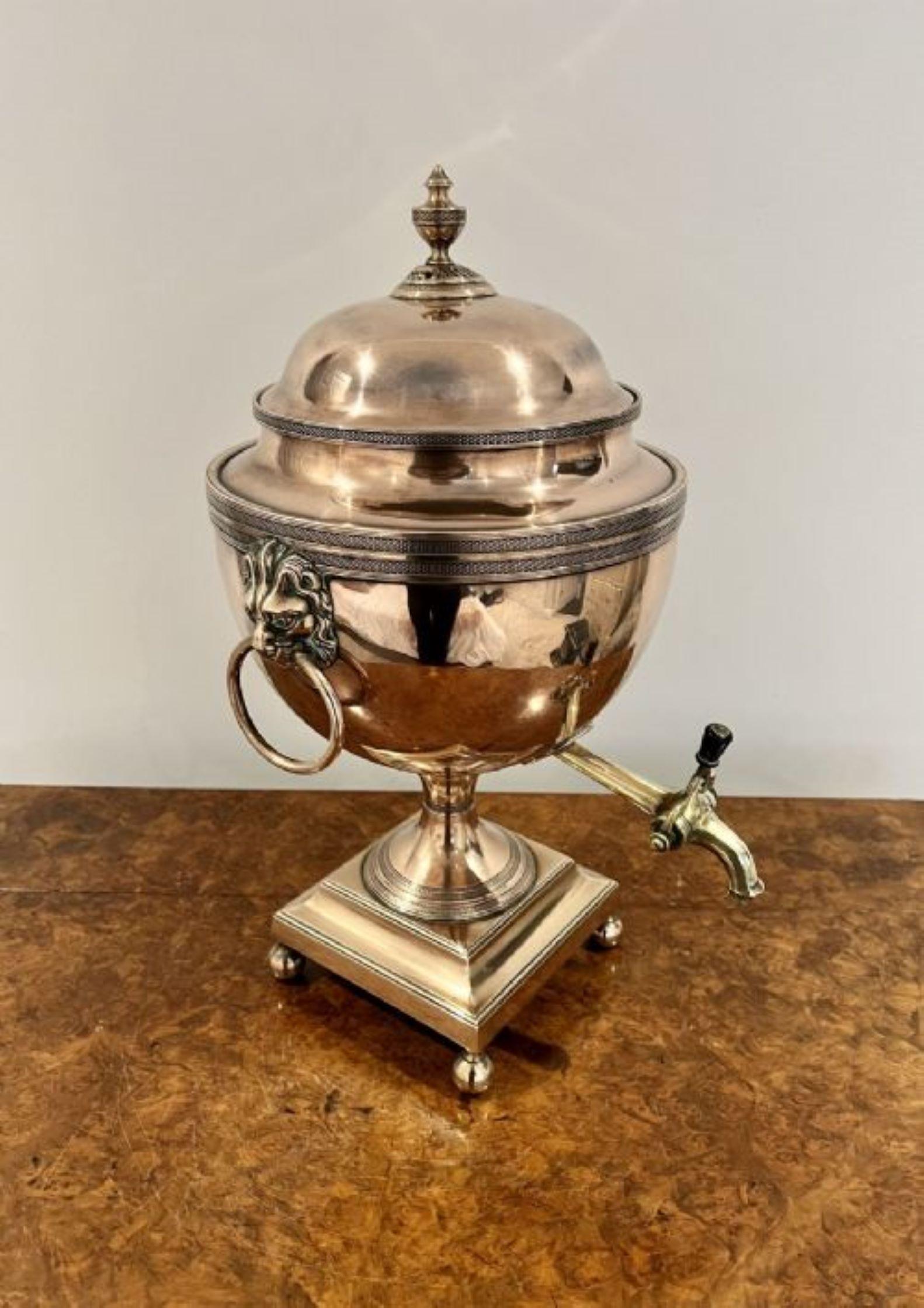 Fine quality antique George III large copper samovar  In Good Condition For Sale In Ipswich, GB