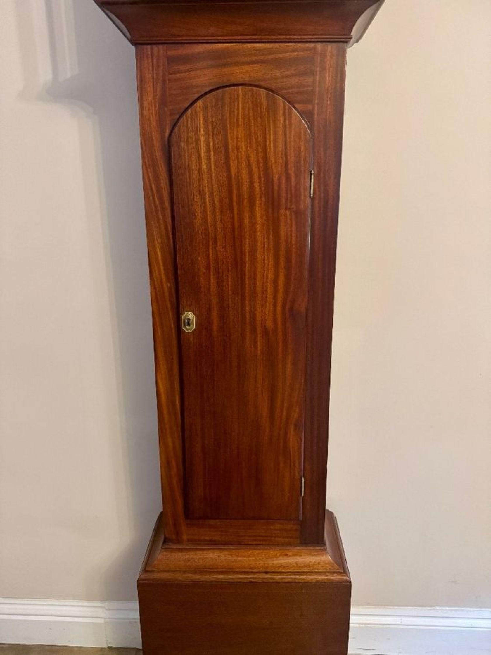 Hochwertige antike George III. Mahagoni Standuhr im Zustand „Gut“ im Angebot in Ipswich, GB