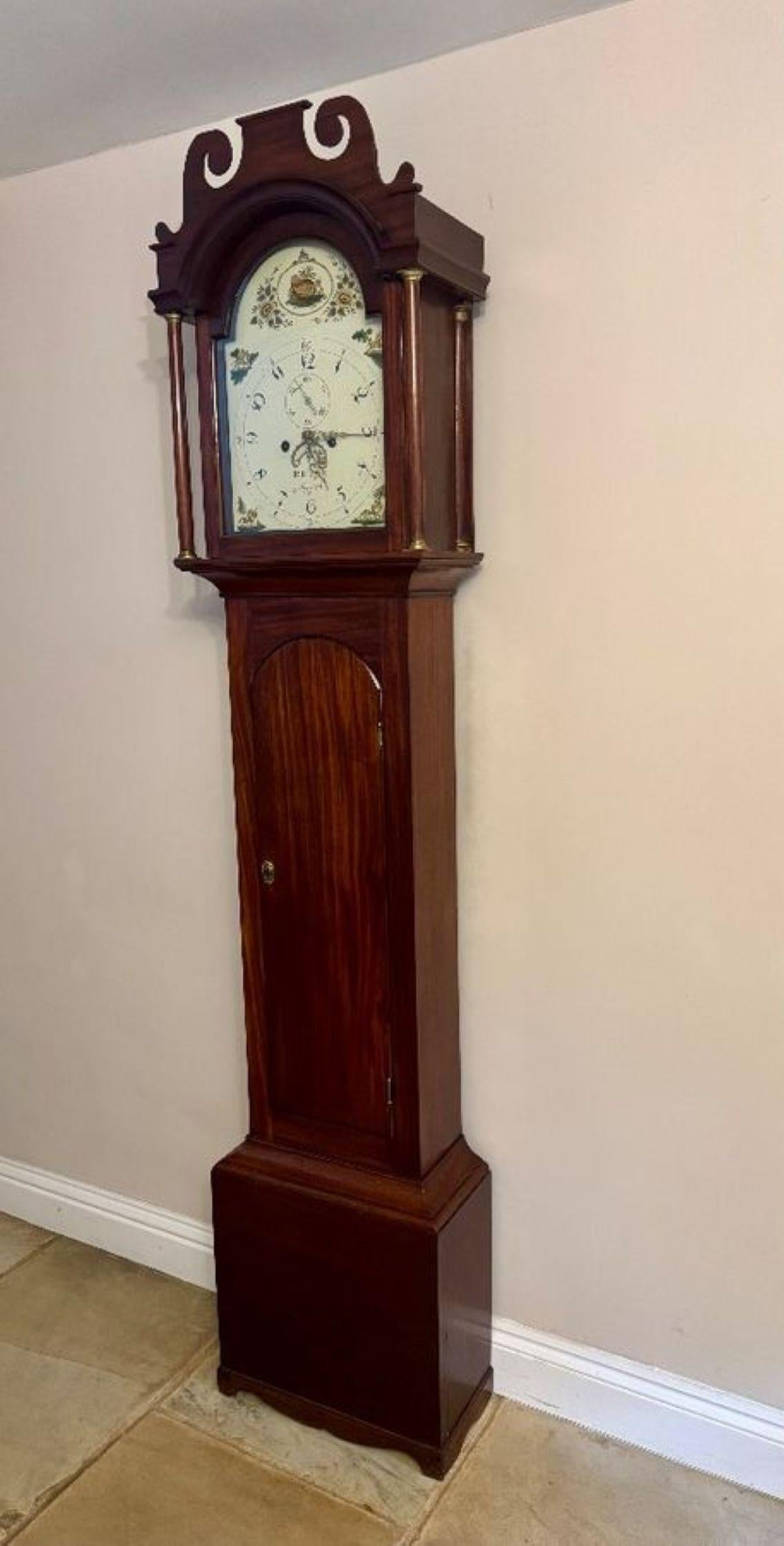 Hochwertige antike George III. Mahagoni Standuhr (19. Jahrhundert) im Angebot