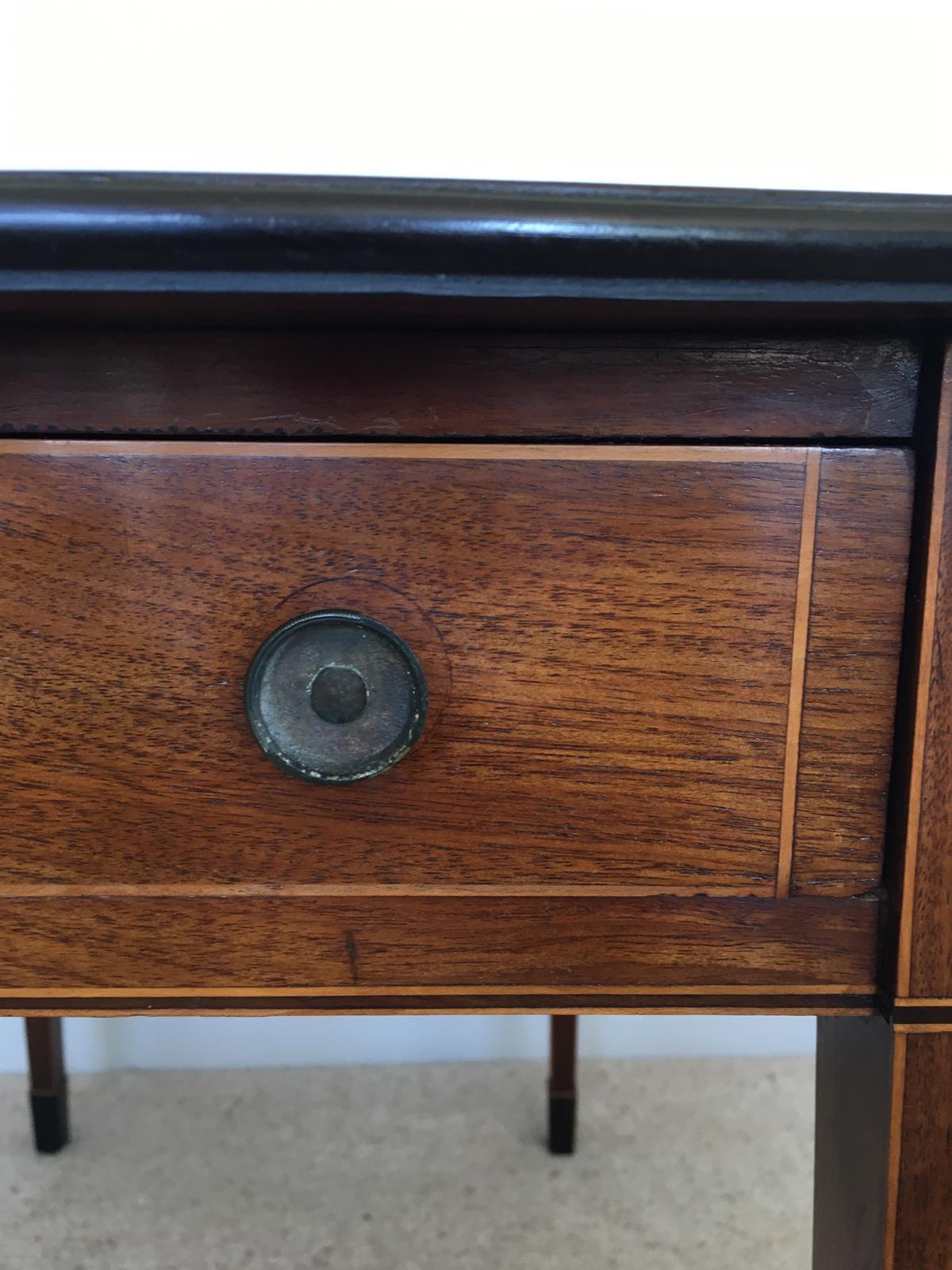 Fine Quality Antique Inlaid Mahogany Pembroke Table For Sale 2