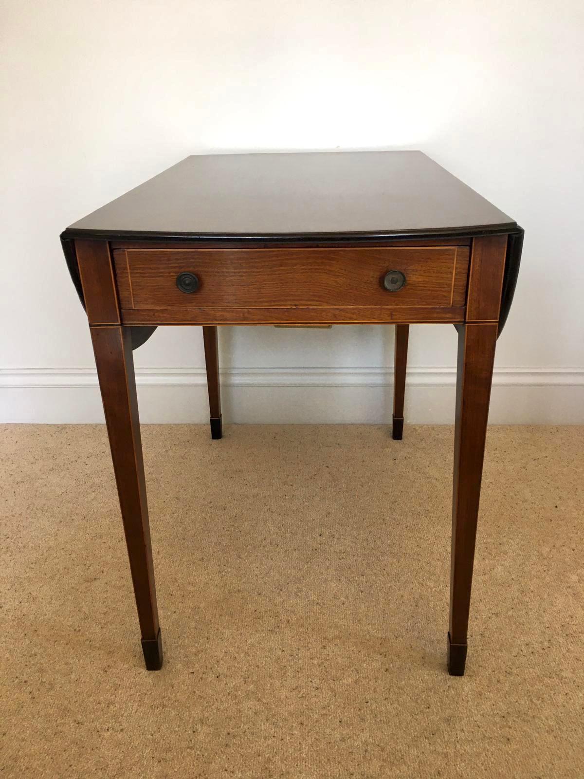 Fine Quality Antique Inlaid Mahogany Pembroke Table For Sale 4