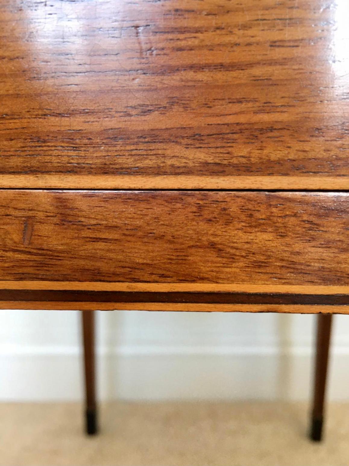 Mesa Pembroke antigua de caoba con incrustaciones de alta calidad en venta 1