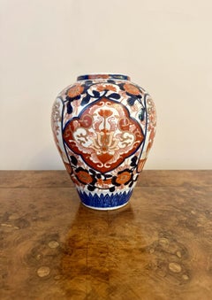 Antike japanische Vase in Imari-Form von hoher Qualität