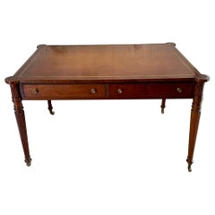 Mesa/Escritorio de Socios de Caoba Antigua de Gran Calidad