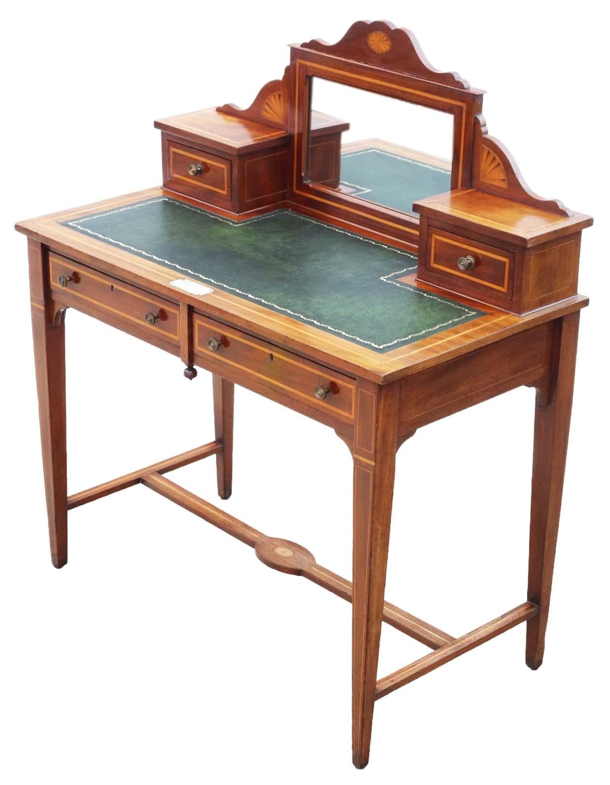 XIXe siècle Ancienne table à écrire en acajou de qualité supérieure 19ème siècle Bureau d'appoint Dressing en vente