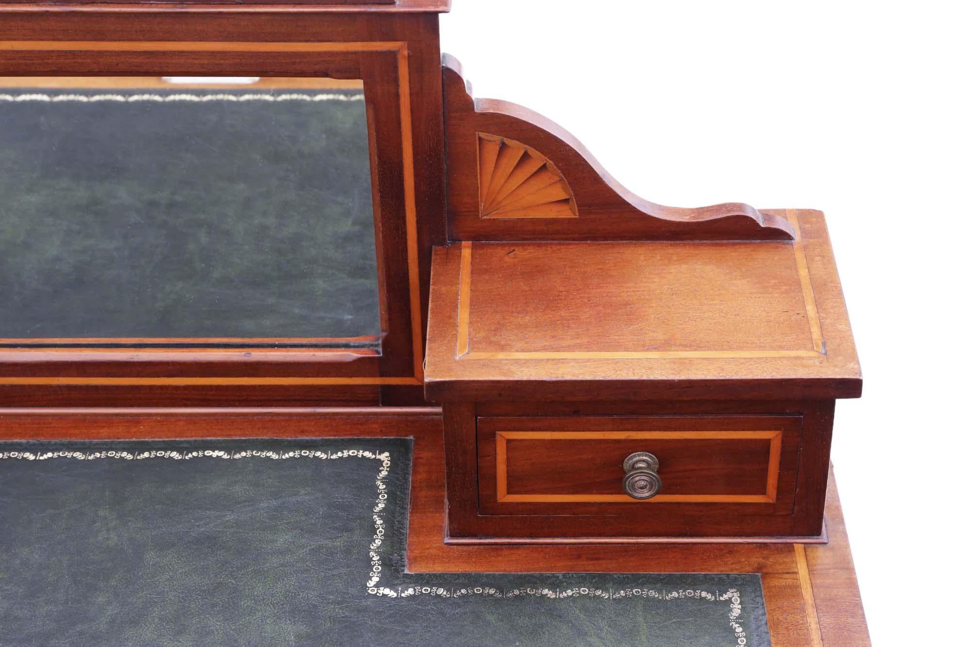 Ancienne table à écrire en acajou de qualité supérieure 19ème siècle Bureau d'appoint Dressing en vente 2