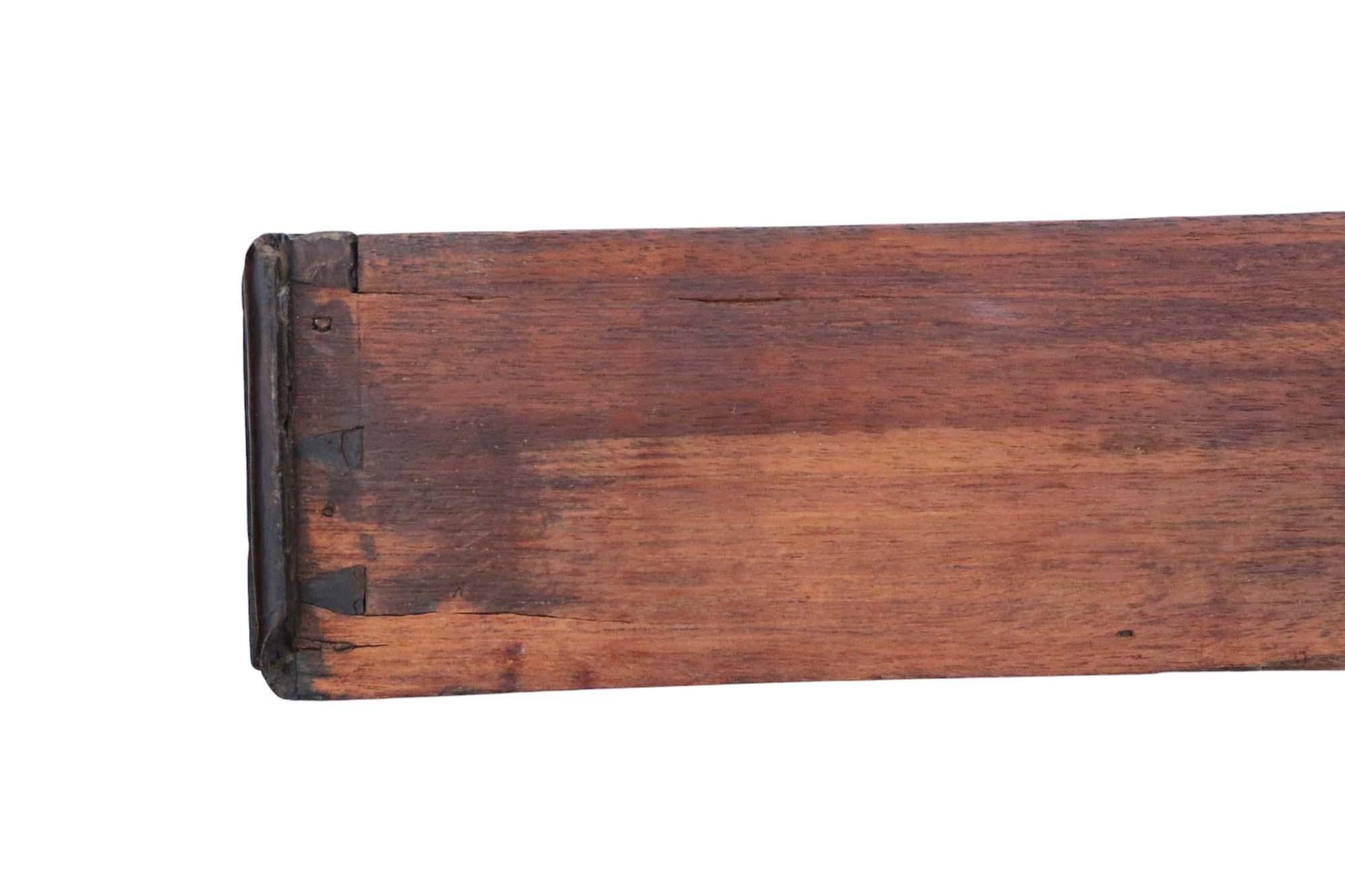 Table à écrire ancienne en acajou de belle qualité - Fin du 18ème siècle Dressing en vente 1