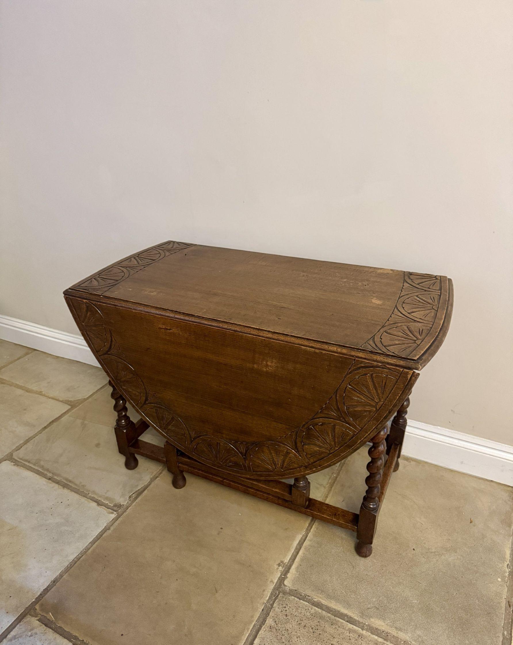 Table de salle à manger à abattant en chêne ancien de qualité supérieure en vente 1