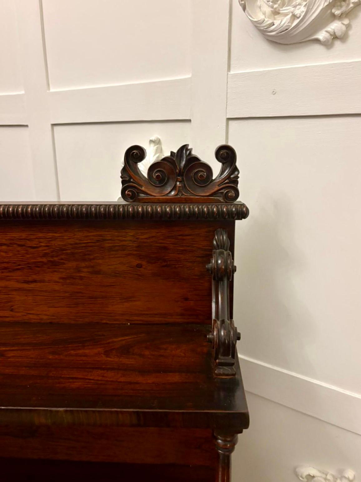 Credenza in mogano antico Regency di alta qualità in vendita 7