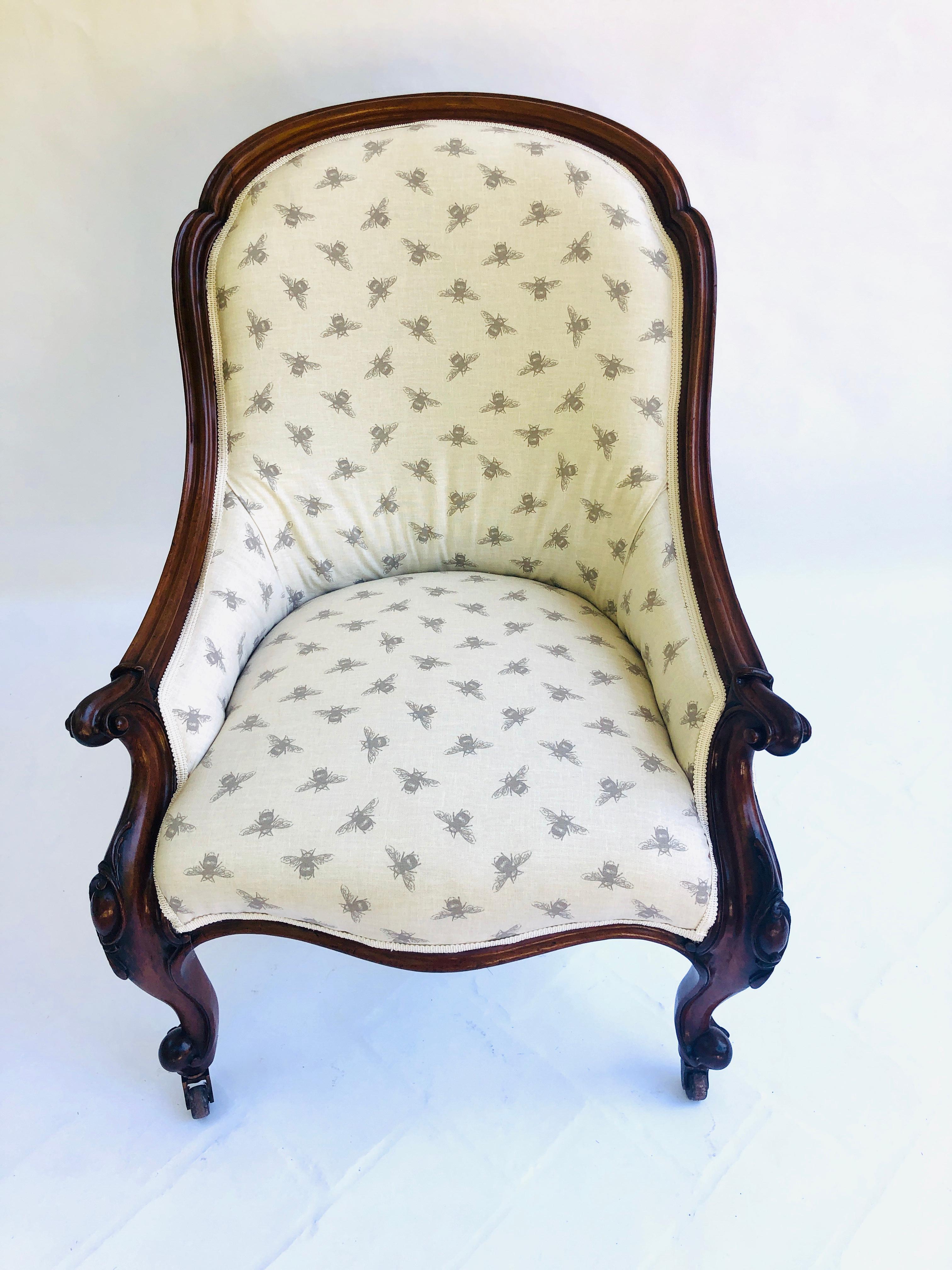 Fine Quality Antique Rosewood Victorian Armchair For Sale 1