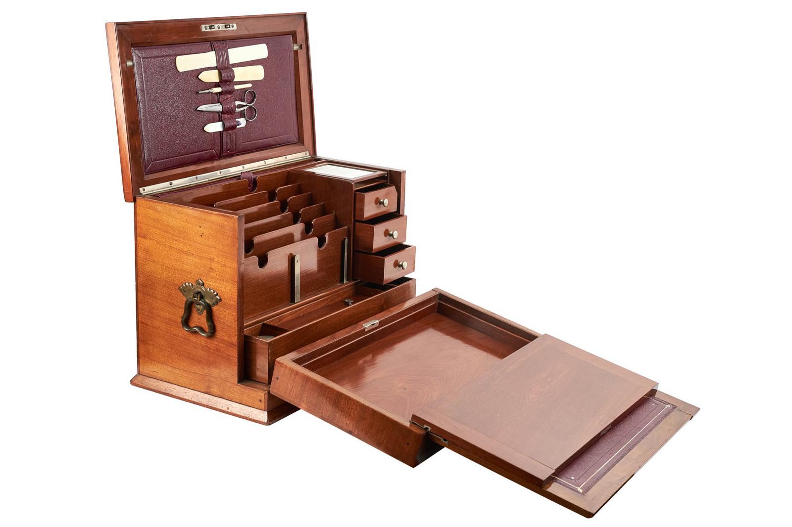 Caja antigua de papelería de gran calidad en venta 6