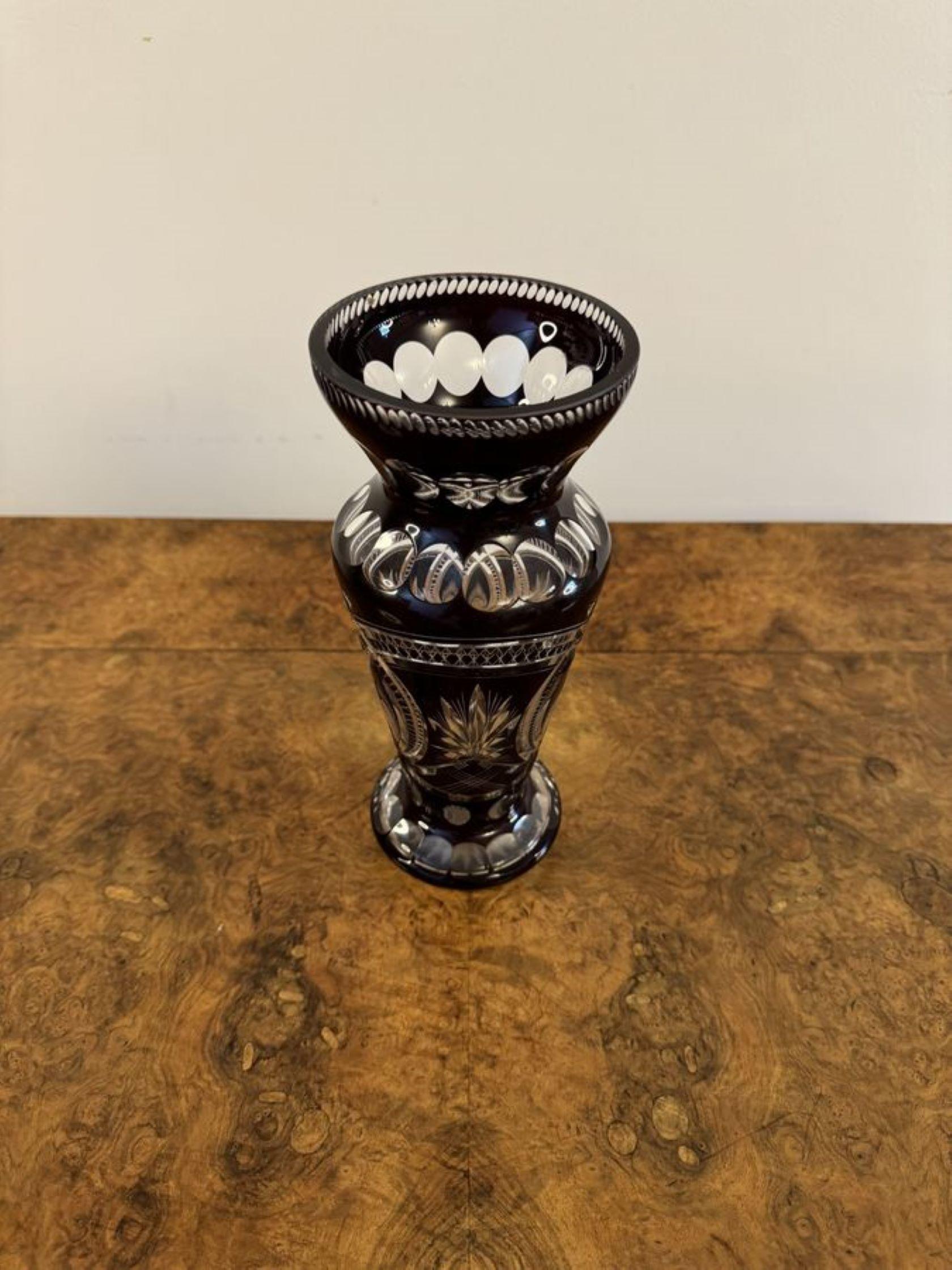Jarrón antiguo victoriano de cristal de Bohemia de gran calidad Vidrio en venta