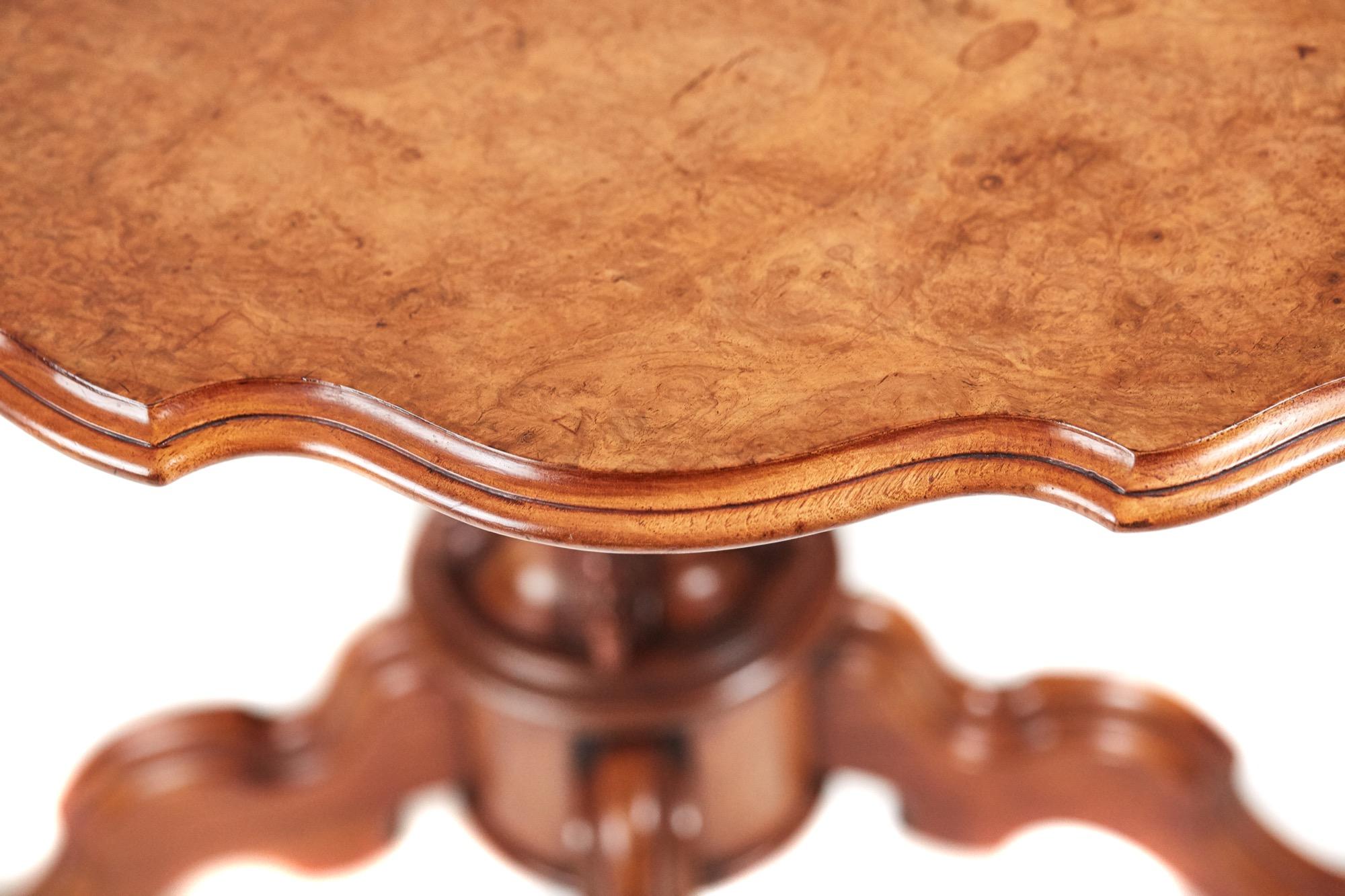 19th Century Fine Quality Antique Victorian Burr Walnut Tilt-Top Centre Table, circa 1850