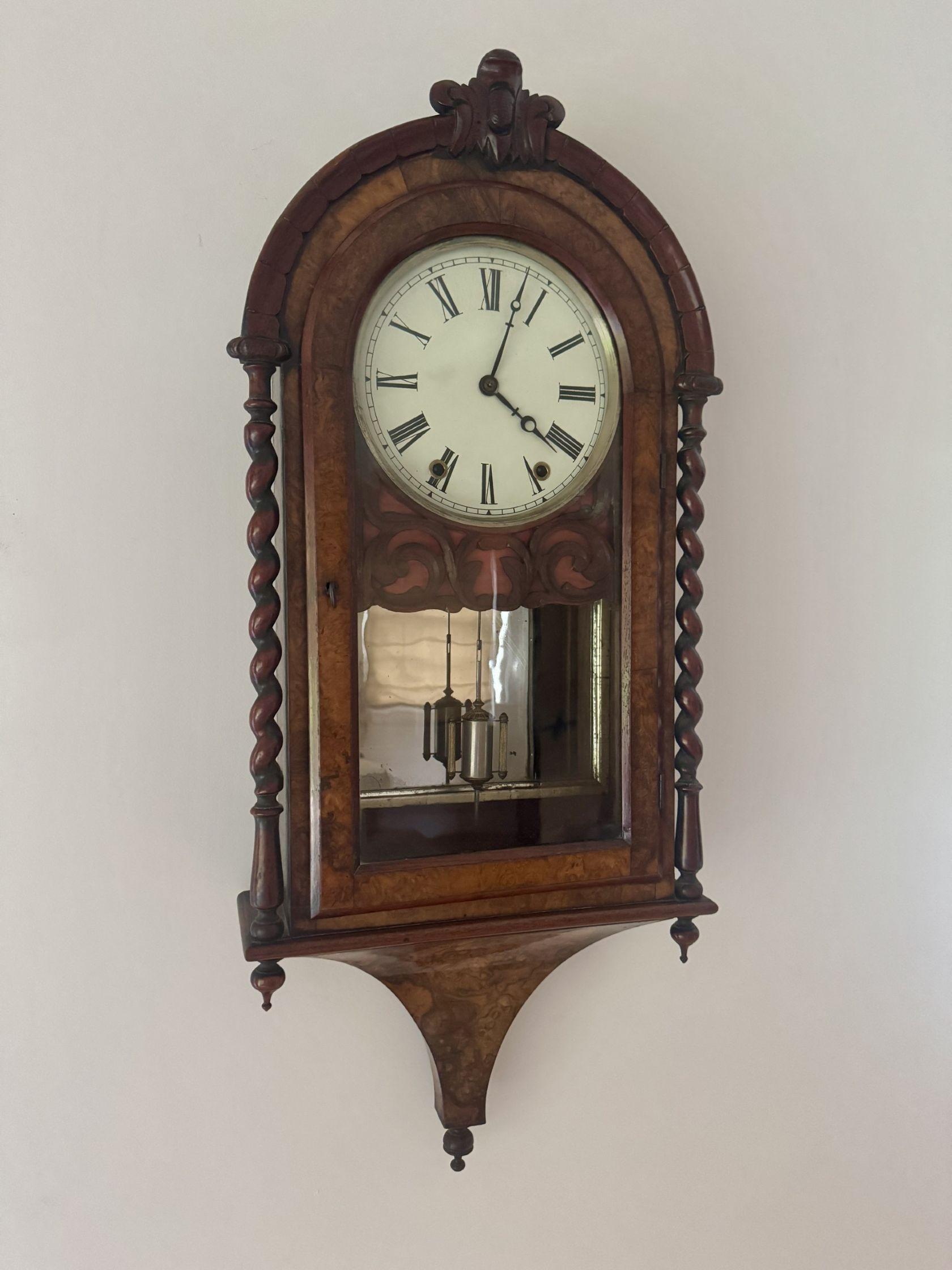 Feine Qualität antiken viktorianischen Gratnussbaum Wanduhr im Angebot 1