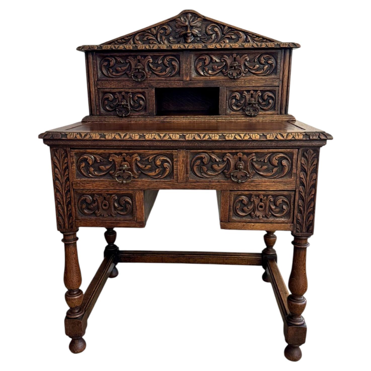 Fine quality antique Victorian carved oak writing desk For Sale