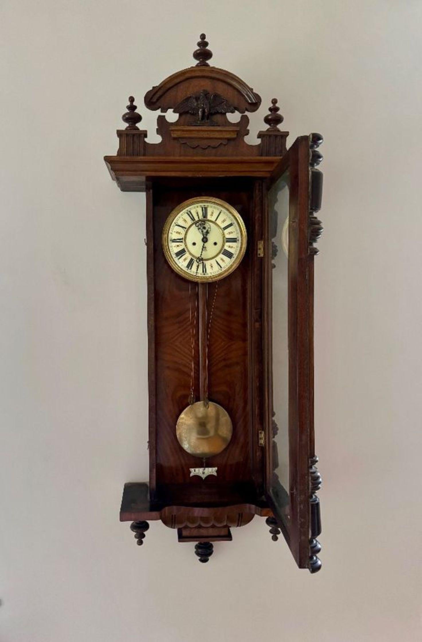 Feine Qualität antiken viktorianischen geschnitzt Nussbaum Wien Doppelgewicht Wanduhr (19. Jahrhundert) im Angebot