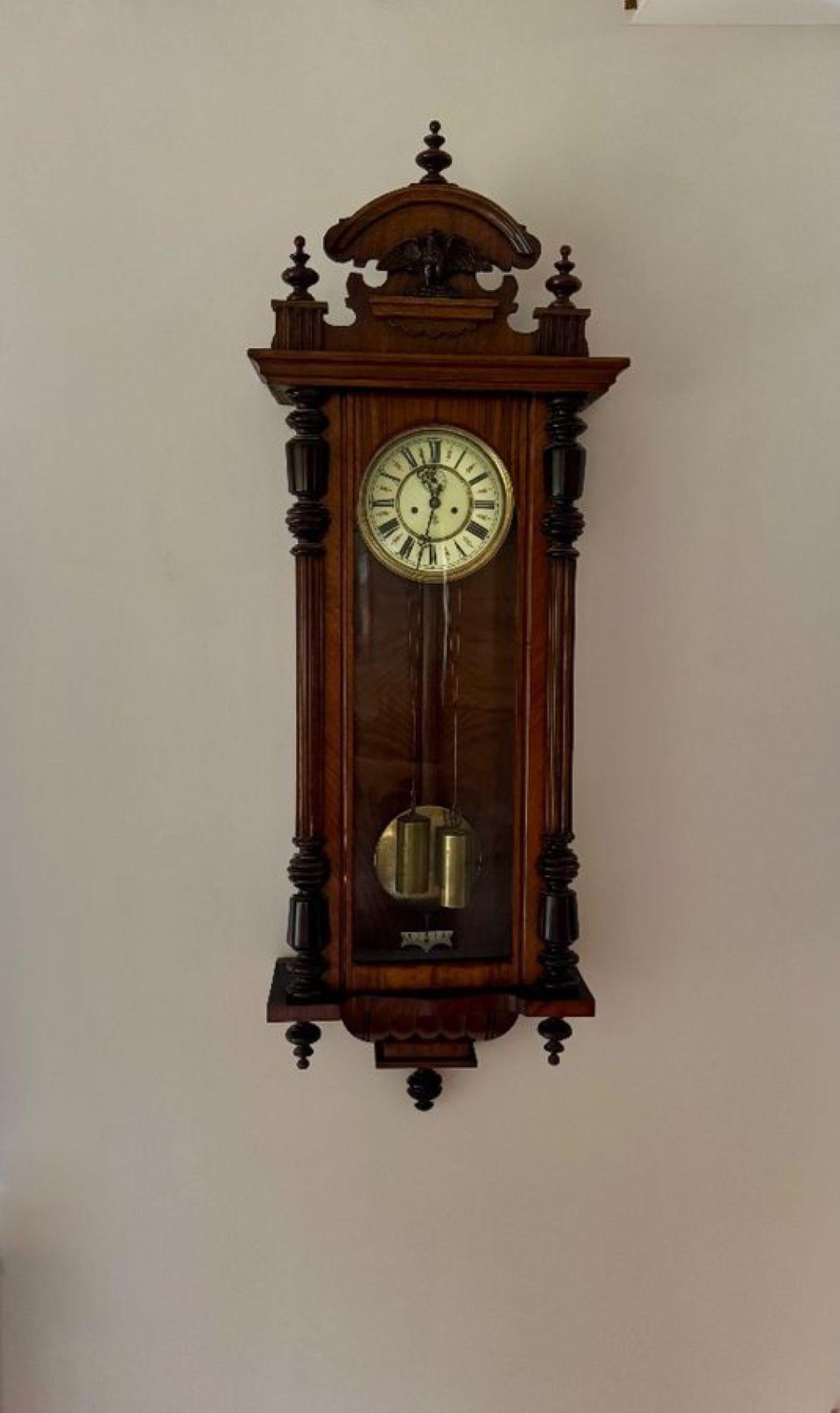 Feine Qualität antiken viktorianischen geschnitzt Nussbaum Wien Doppelgewicht Wanduhr im Angebot 1