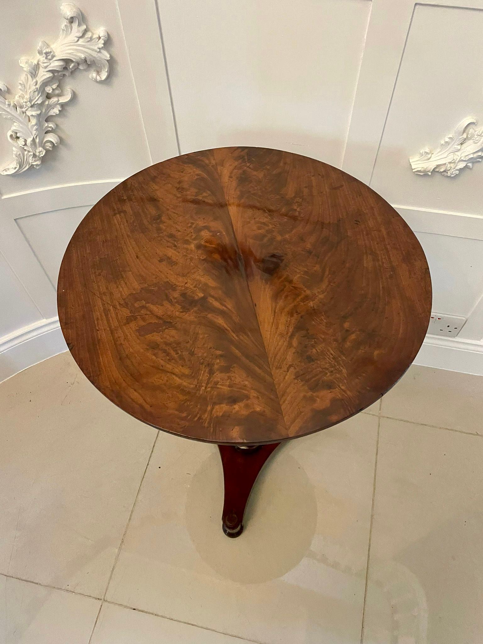 Other Fine Quality Antique Victorian Figured Mahogany Lamp Table For Sale