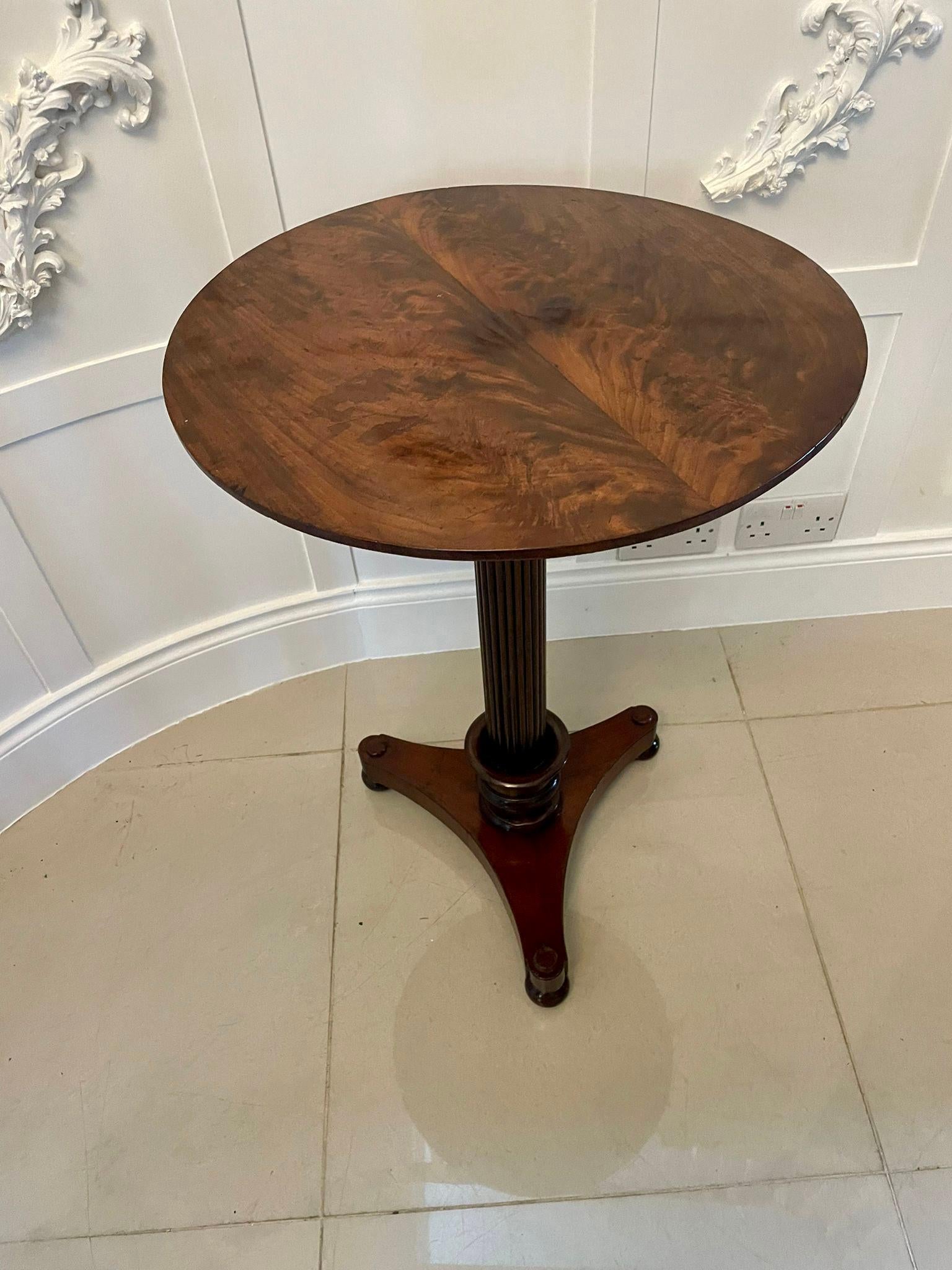 Fine Quality Antique Victorian Figured Mahogany Lamp Table For Sale 1
