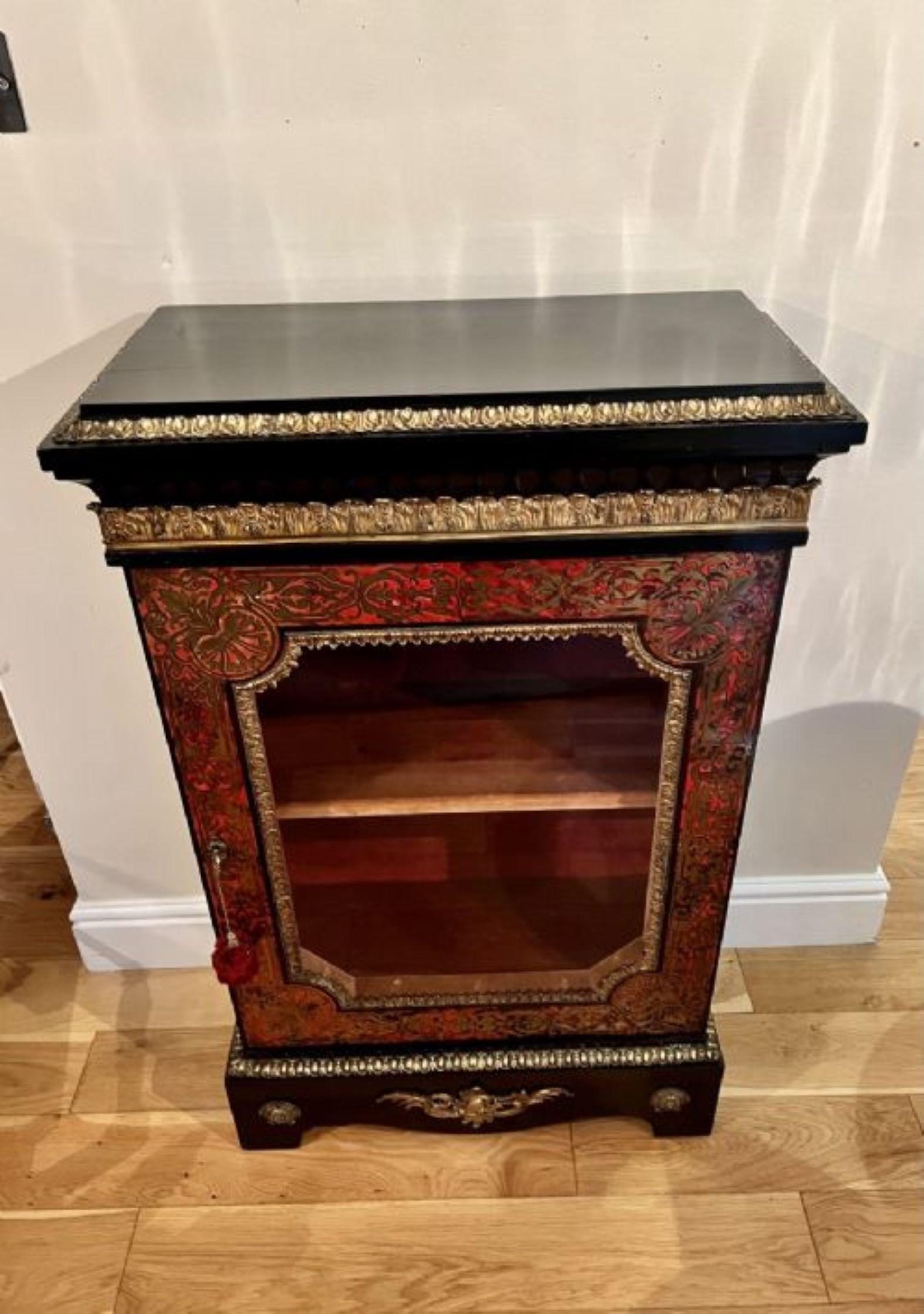 Fine quality antique Victorian French boulle display cabinet  In Good Condition For Sale In Ipswich, GB