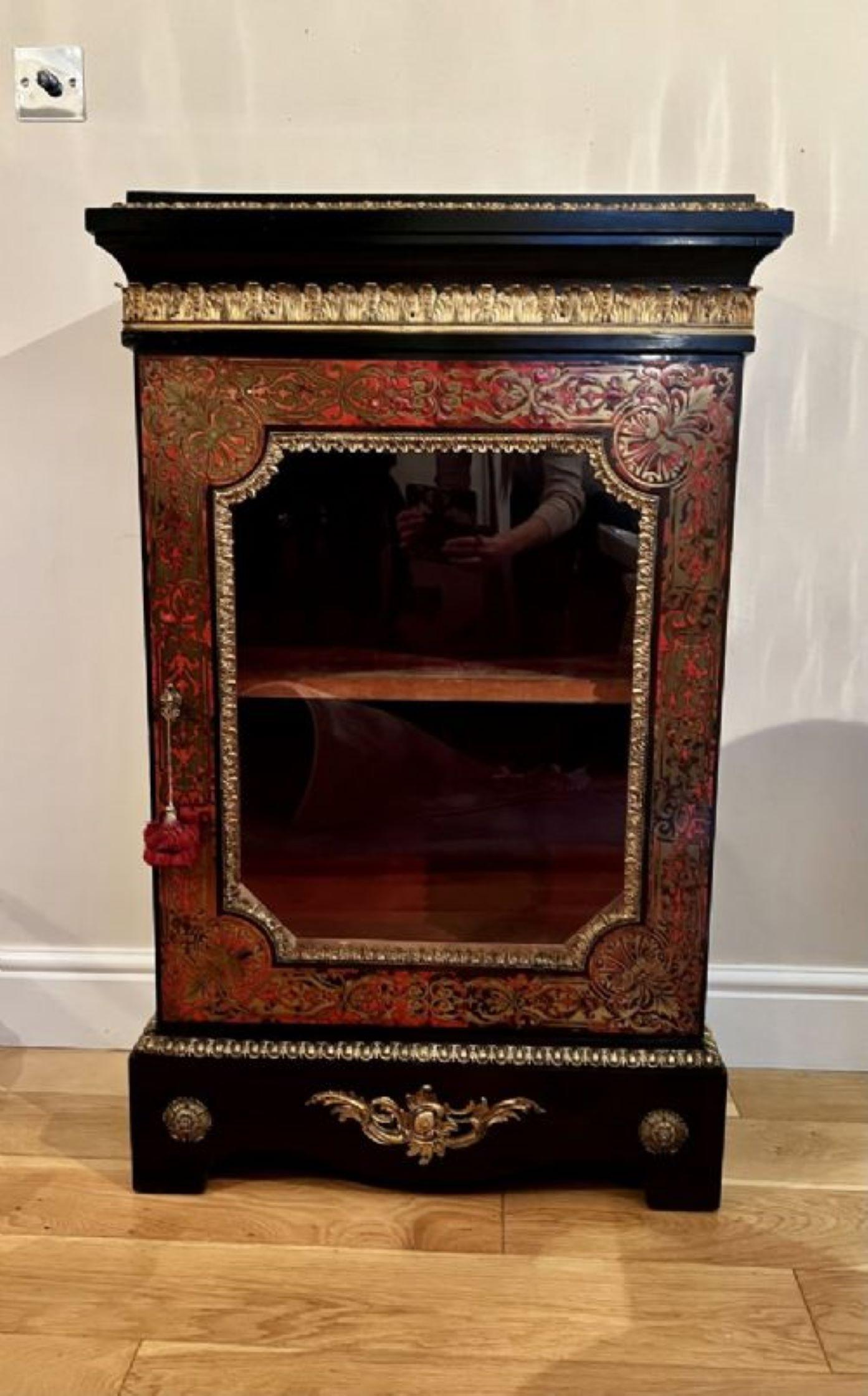Fine quality antique Victorian French boulle display cabinet  For Sale 3