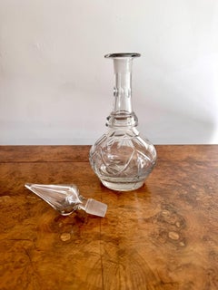 Fine quality antique Victorian glass decanter
