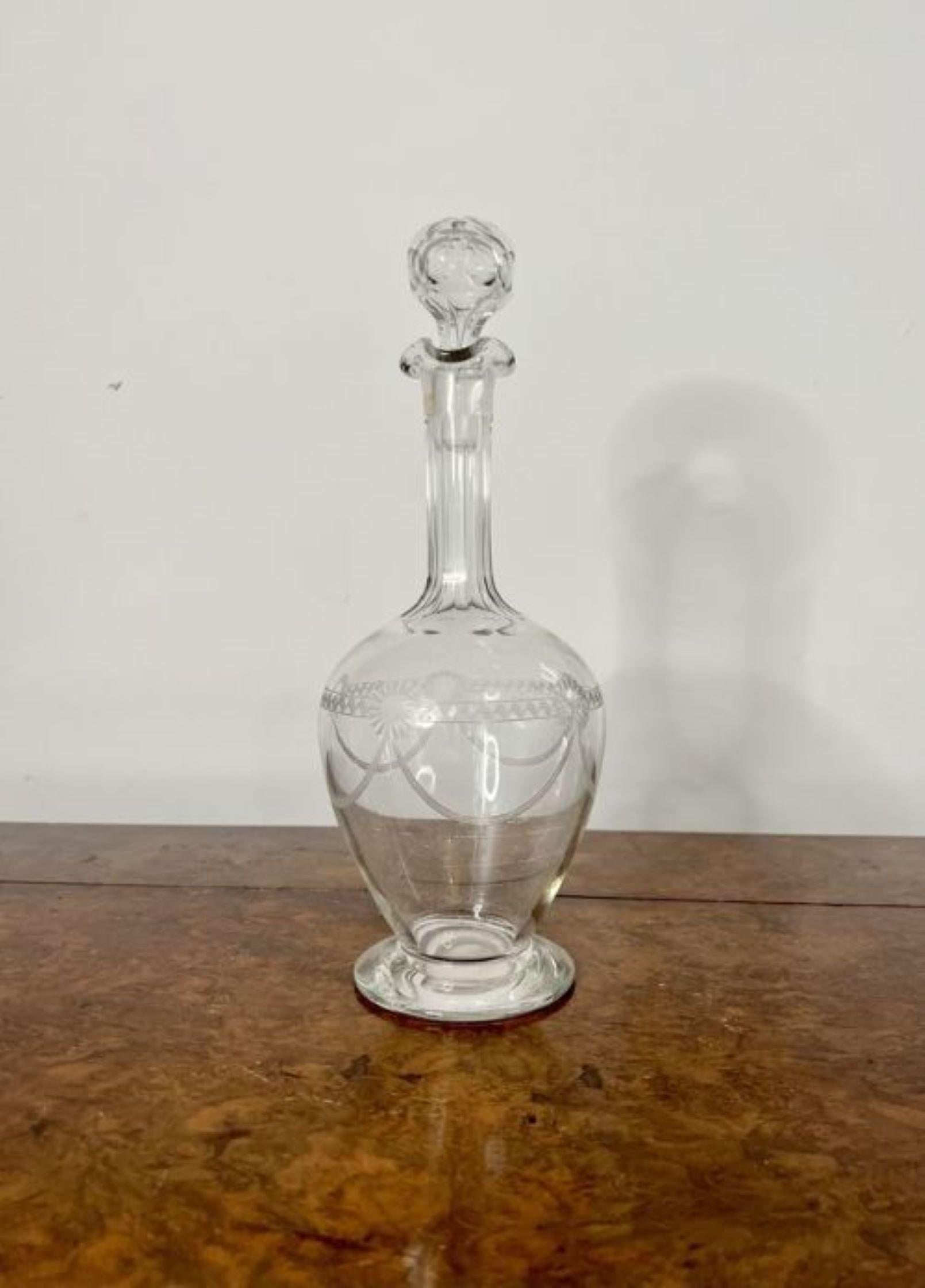 Fine quality antique Victorian glass decanter  In Good Condition For Sale In Ipswich, GB