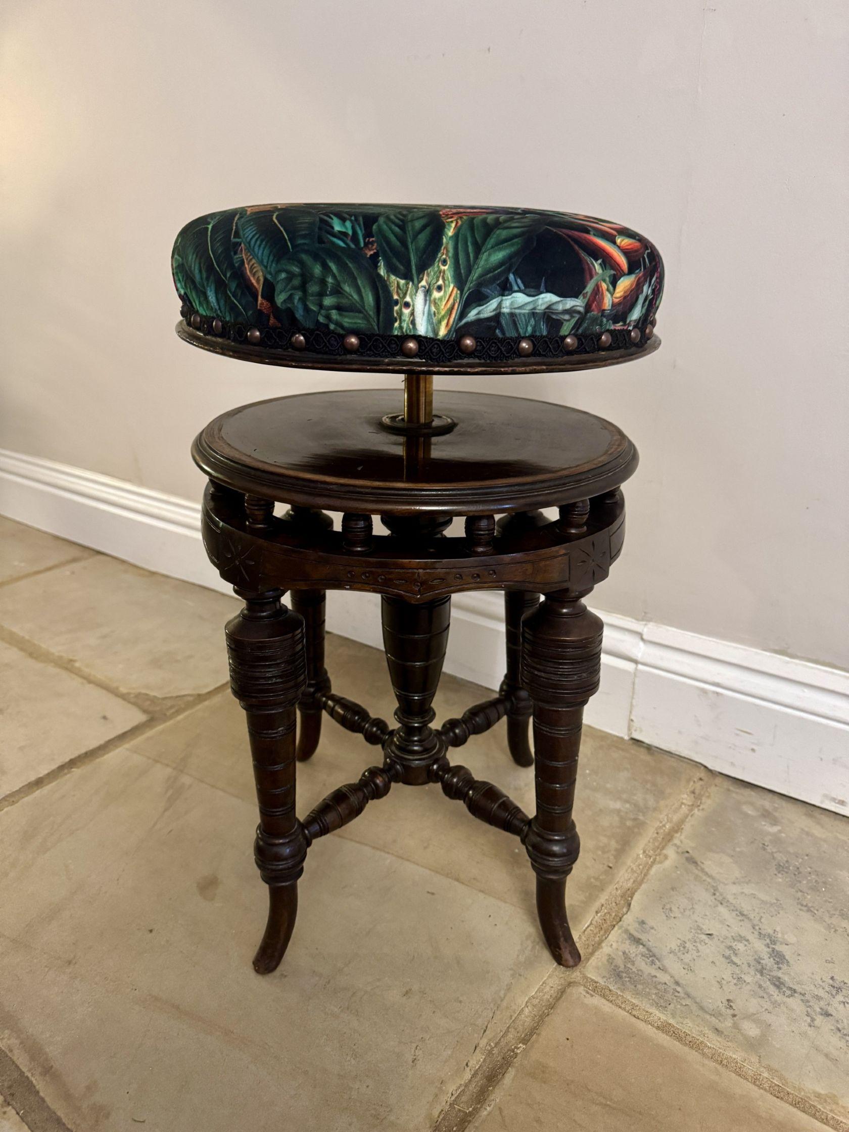 Tabouret de piano tournant en acajou d'époque victorienne de belle qualité Bon état - En vente à Ipswich, GB