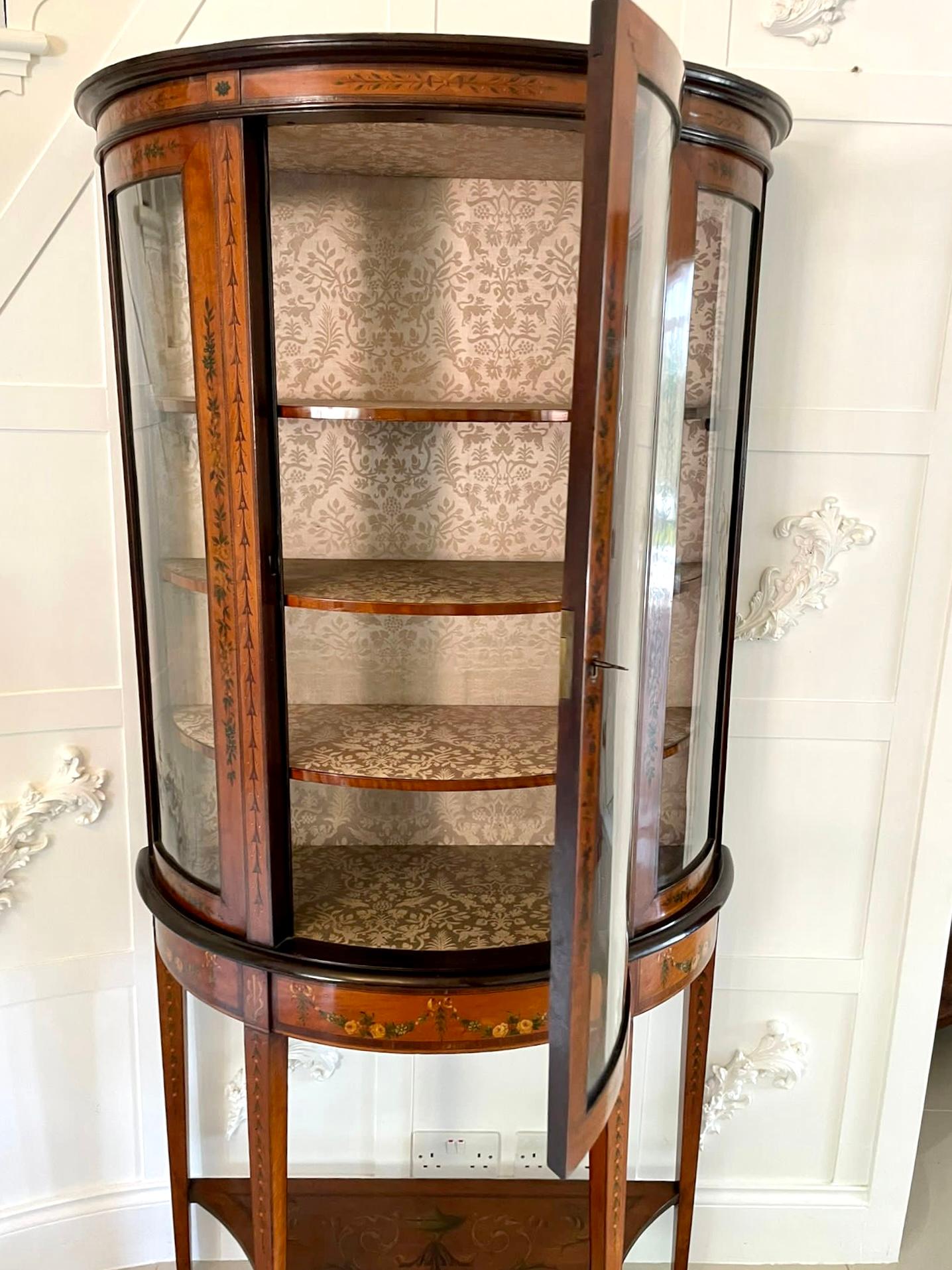 Fine Quality Antique Victorian Satinwood Display Cabinet In Good Condition For Sale In Suffolk, GB